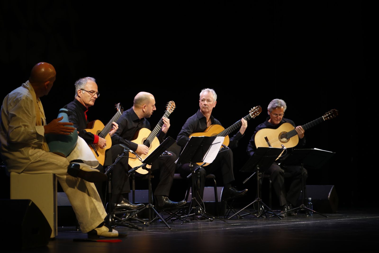 Eos Guitar Quartet y Ricardo Espinosa.