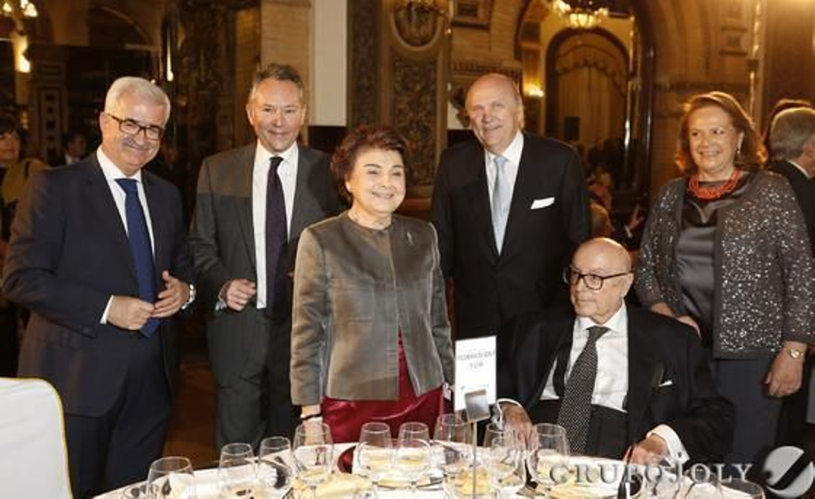 Manuel Jiménez Barrios, vicepresidente de la Junta; José Joly, presidente del Grupo Joly; Carmen Laffón; José Moya, presidente de Persán; Manuel Clavero y Concha Yoldi, presidenta de la Fundación Persán. / Reportaje gráfico: Antonio Pizarro / Juan Carlos Vázquez / Juan Carlos Muñoz / Belén Vargas