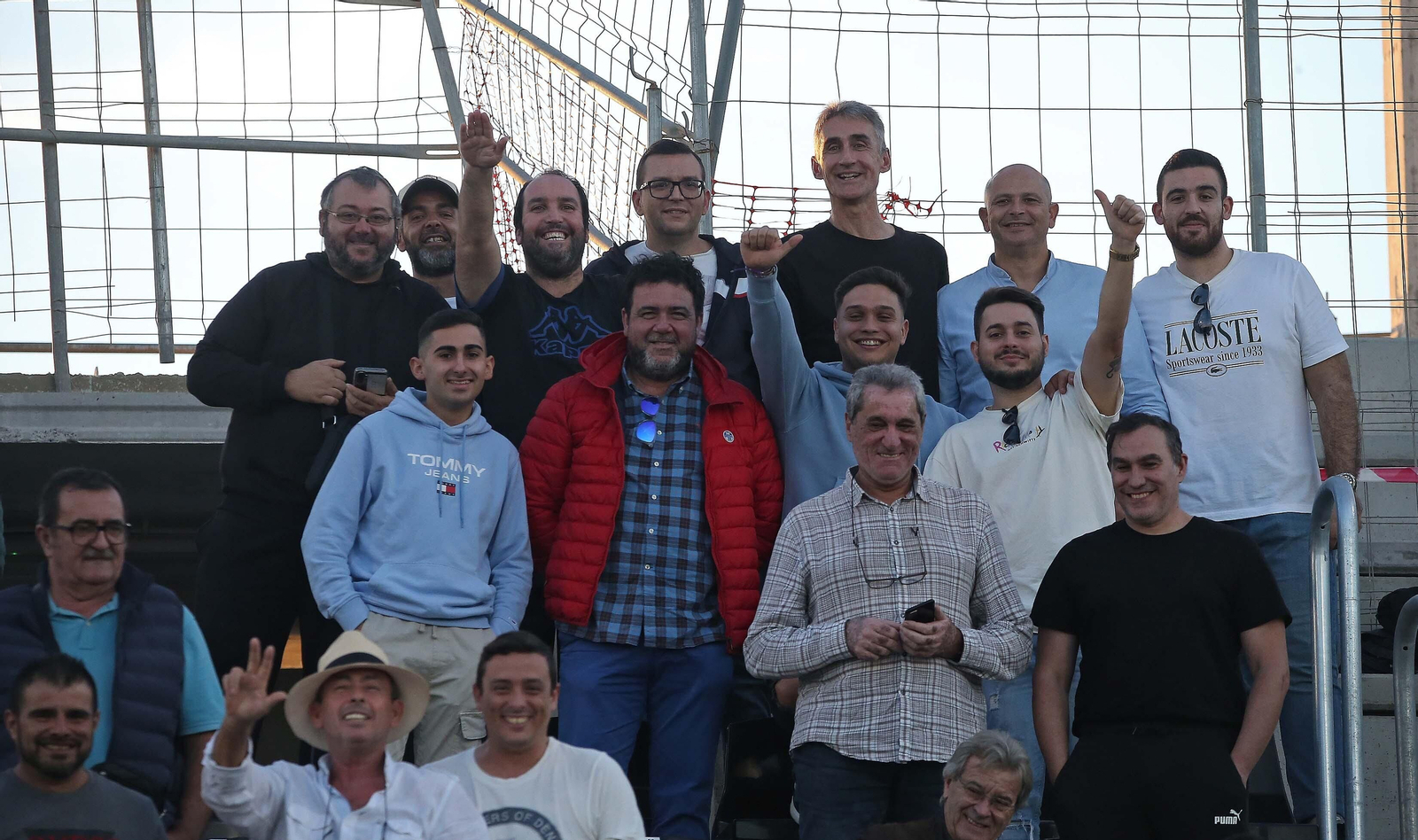 Búscate durante el Balona - Sevilla Atlético en el Ciudad de La Línea