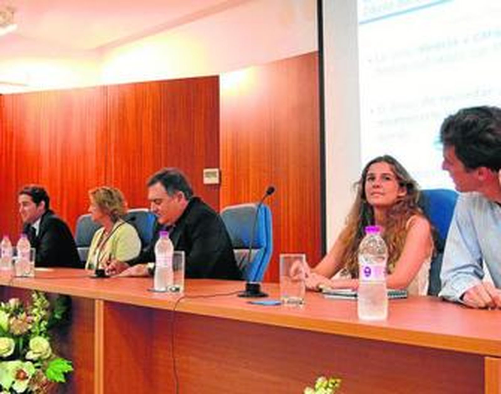 Presentación ayer de la 'Fundación Manolo Maestre Dávila' en la sala Juan Pablo II del Obispado de Jerez.