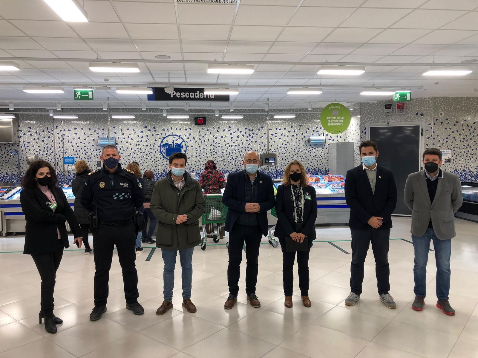 Mercadona abre en Huércal Overa su primera tienda en la provincia que cuenta con placas fotovoltaicas