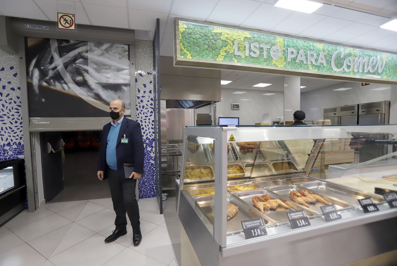 Imágenes de las mejoras del Mercadona de La Palma del Condado para el ahorro energético