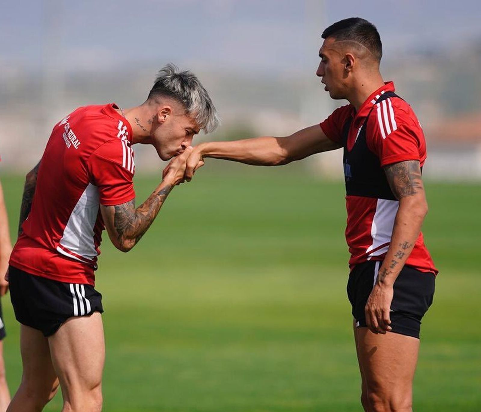 Ricard (i) y Uzuni, en un entreno de esta semana