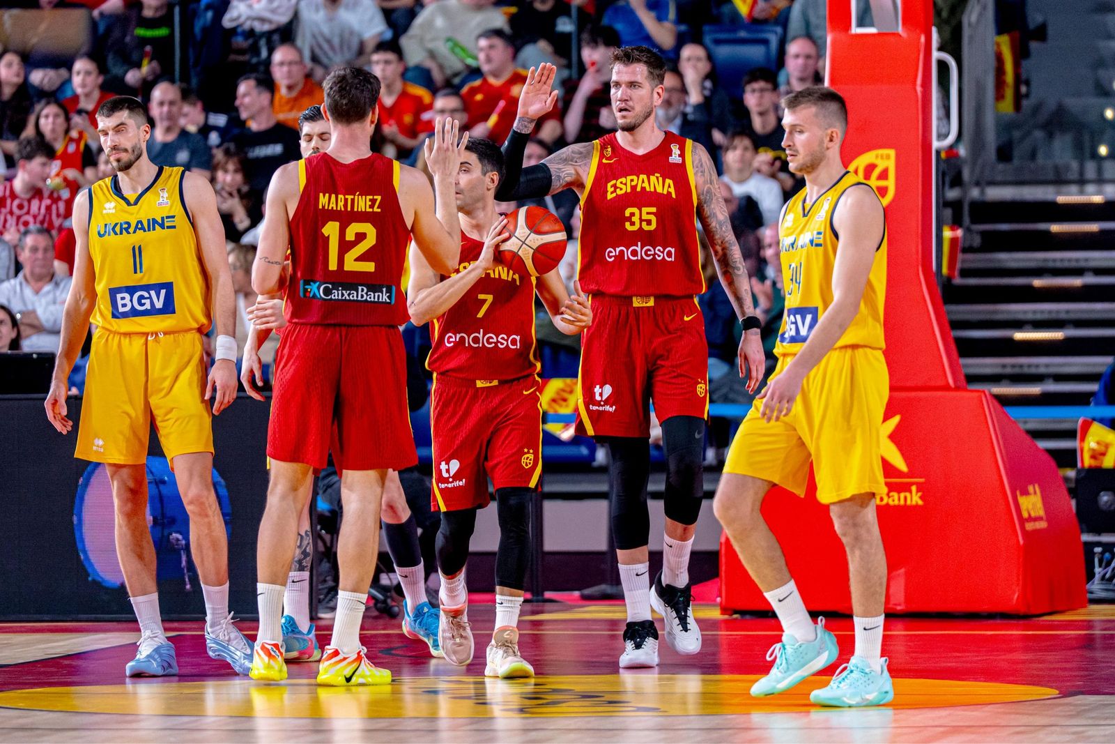 Las mejores fotos del España-Ucrania de baloncesto
