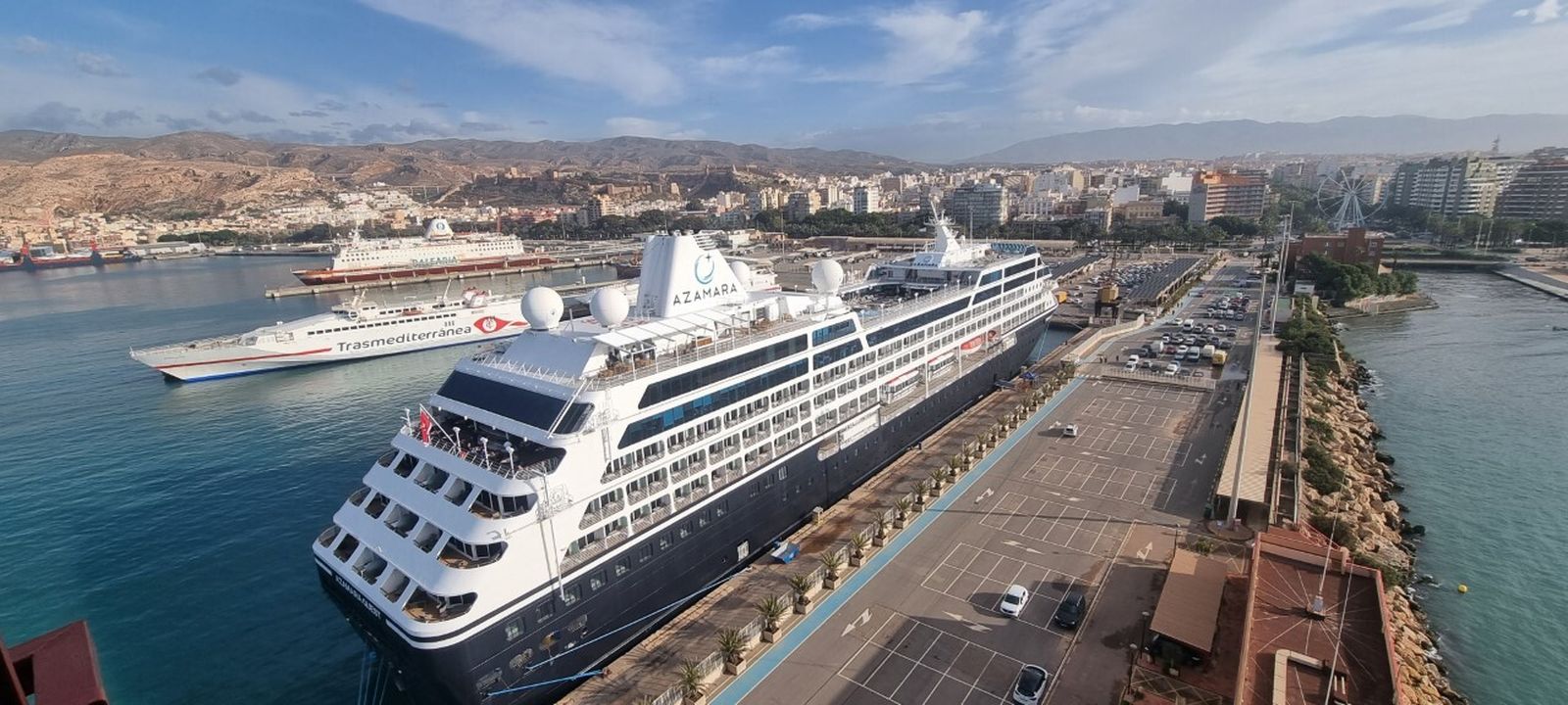 El  crucero Azamara Quest en el Puerto de Almería