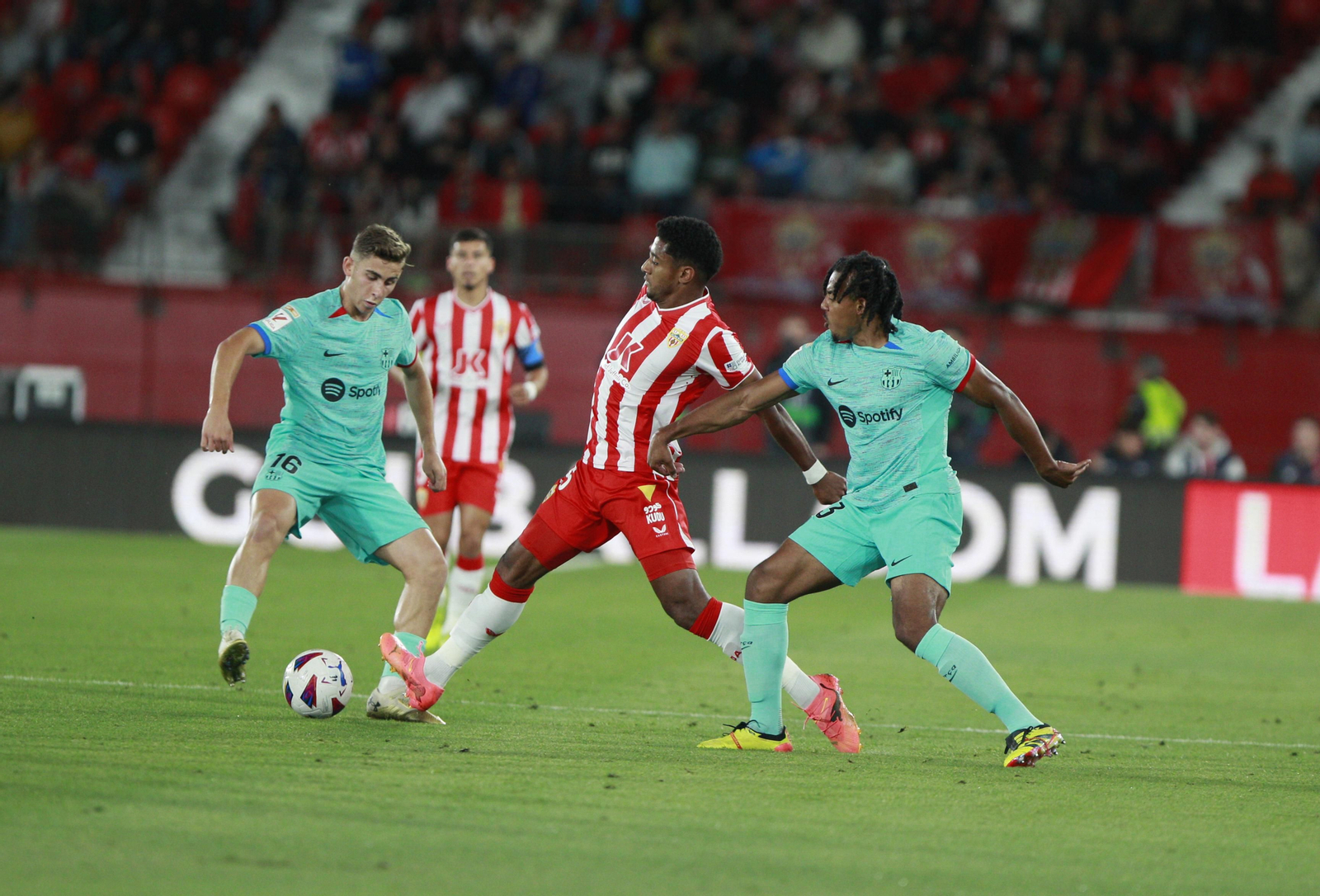 Las mejores imágenes del partido U.D. Almería-F.C. Barcelona