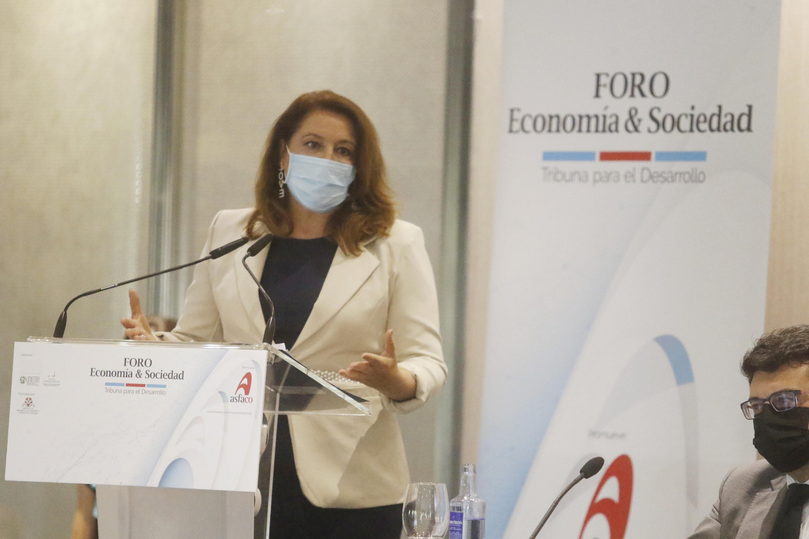 Carmen Crespo interviene en el Foro Asfaco Carmen Crespo interviene en el Foro Asfaco