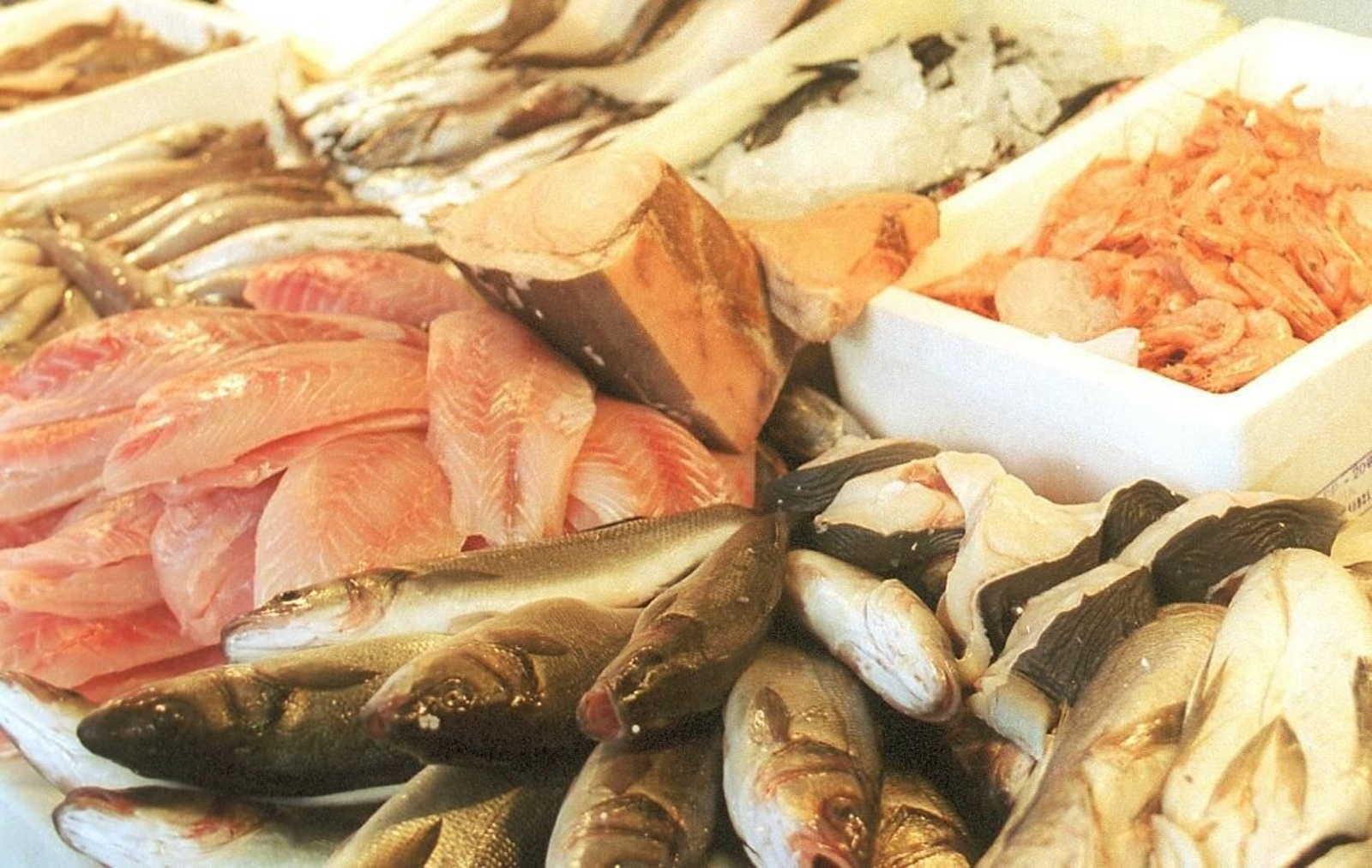 Denuncian una estafa con pescado  revendido a mitad de precio