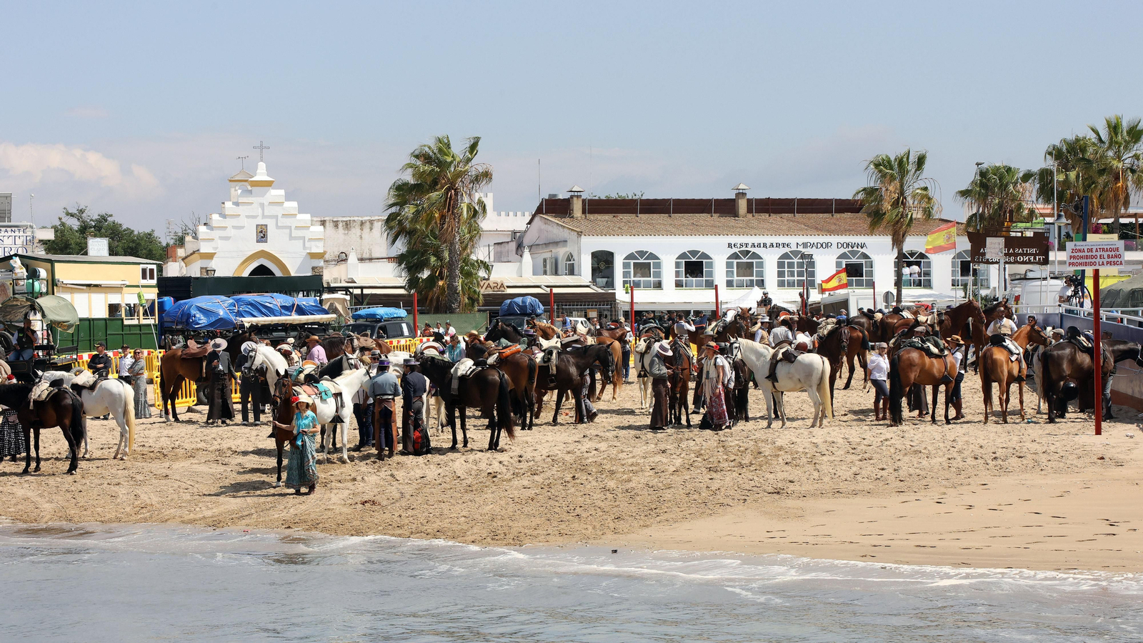 Embarque de la Hermandad de Jerez en Bajo de Guía Embarque de la Hermandad de Jerez en Bajo de Guía