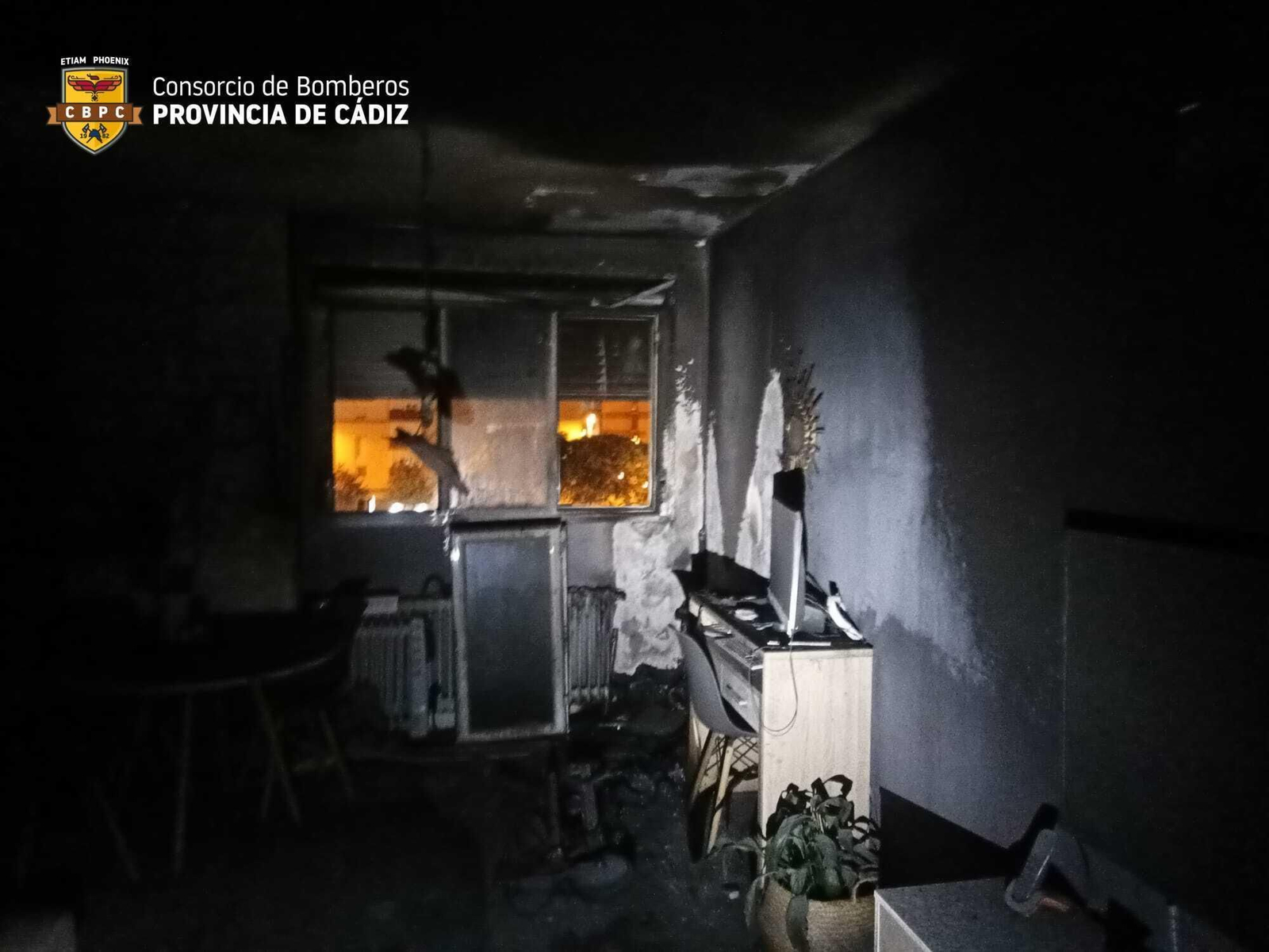 Herida una mujer en un incendio provocado por un patinete eléctrico