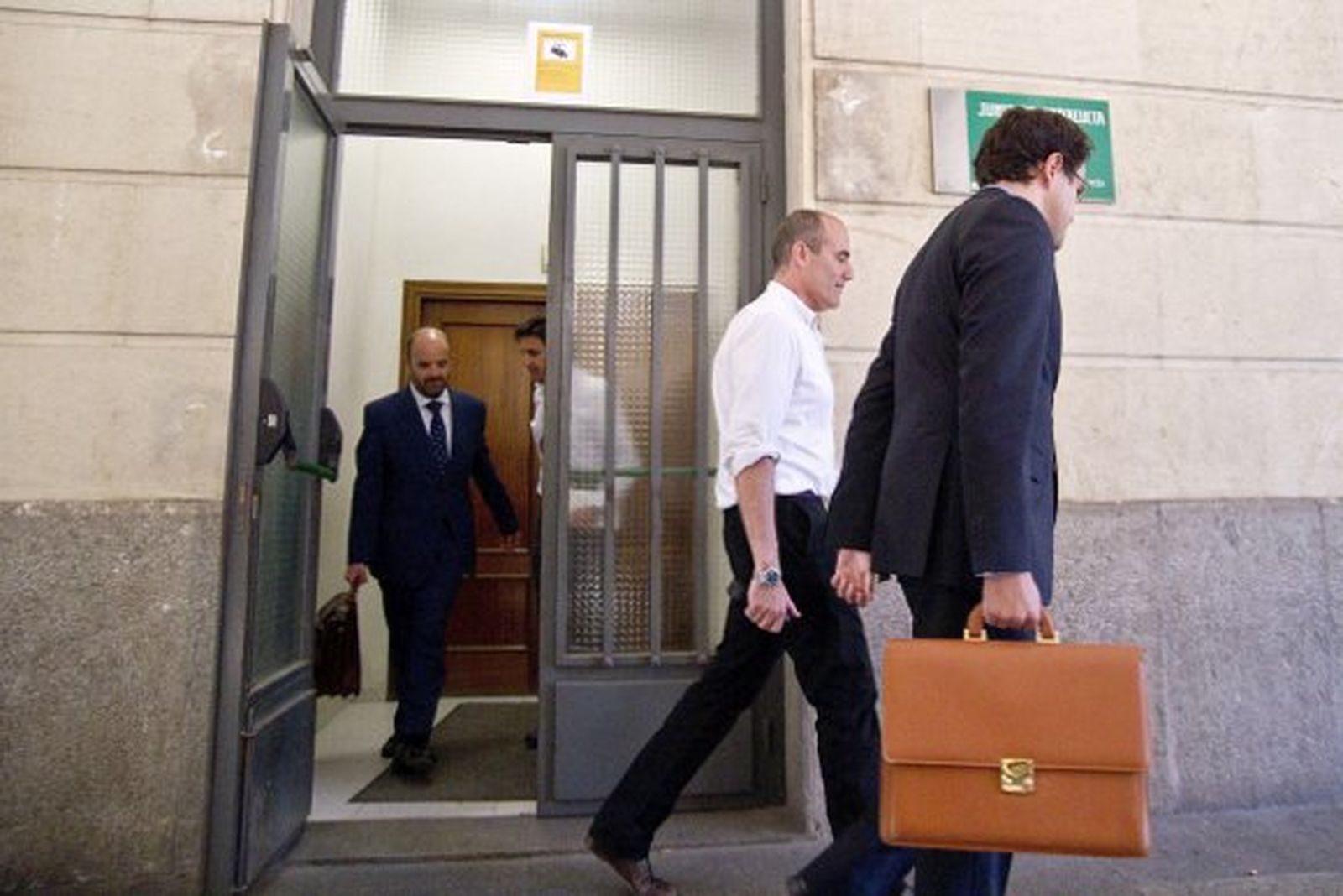 La Fiscalía pide archivar la causa contra los dos hermanos de Báñez por prevaricación