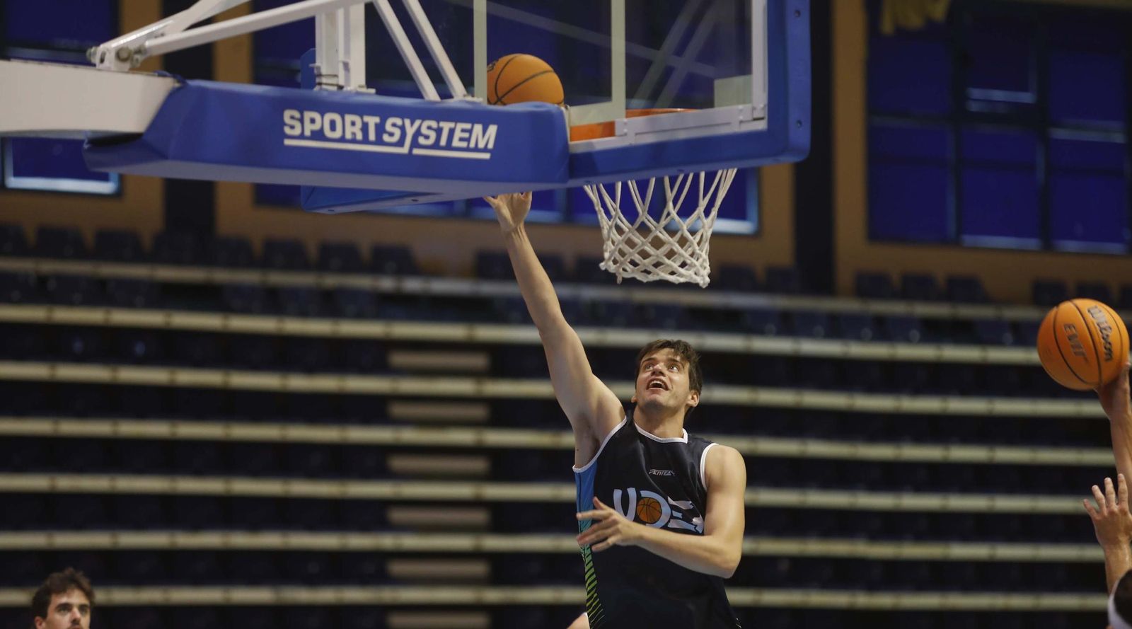 Las fotos del entrenamiento de Udea previo a su debut en Segunda FEB