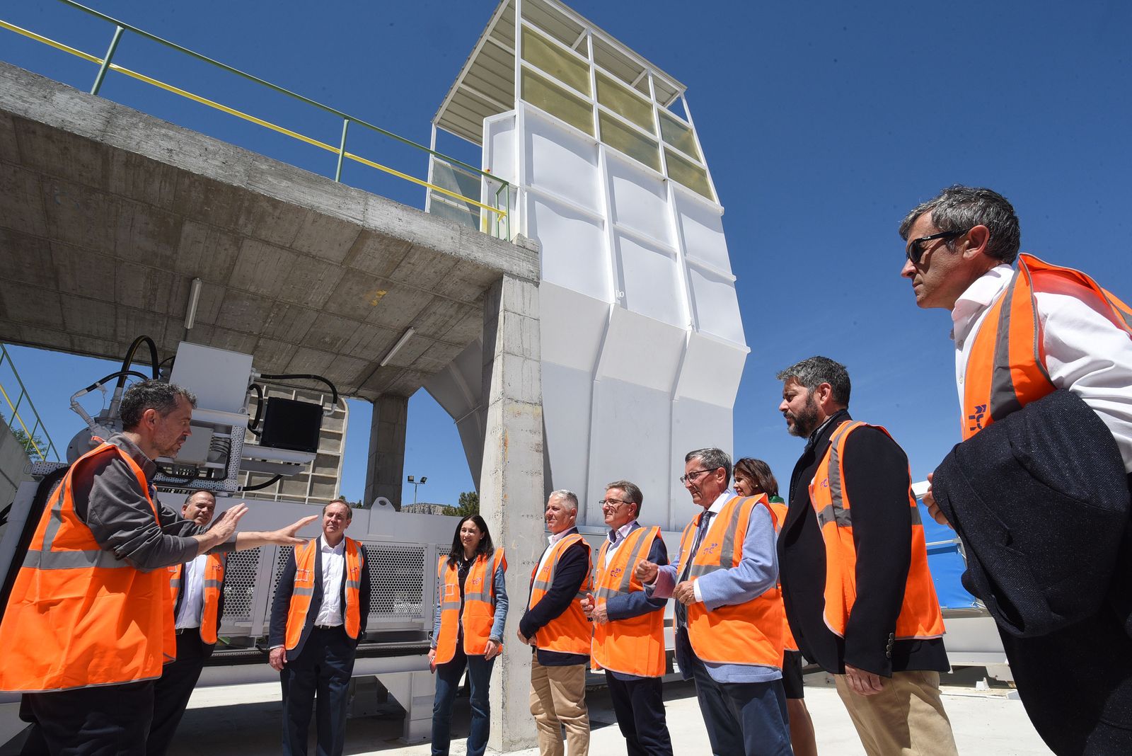 Diputación trabaja en la modernización de la planta de transferencia de residuos de Baza