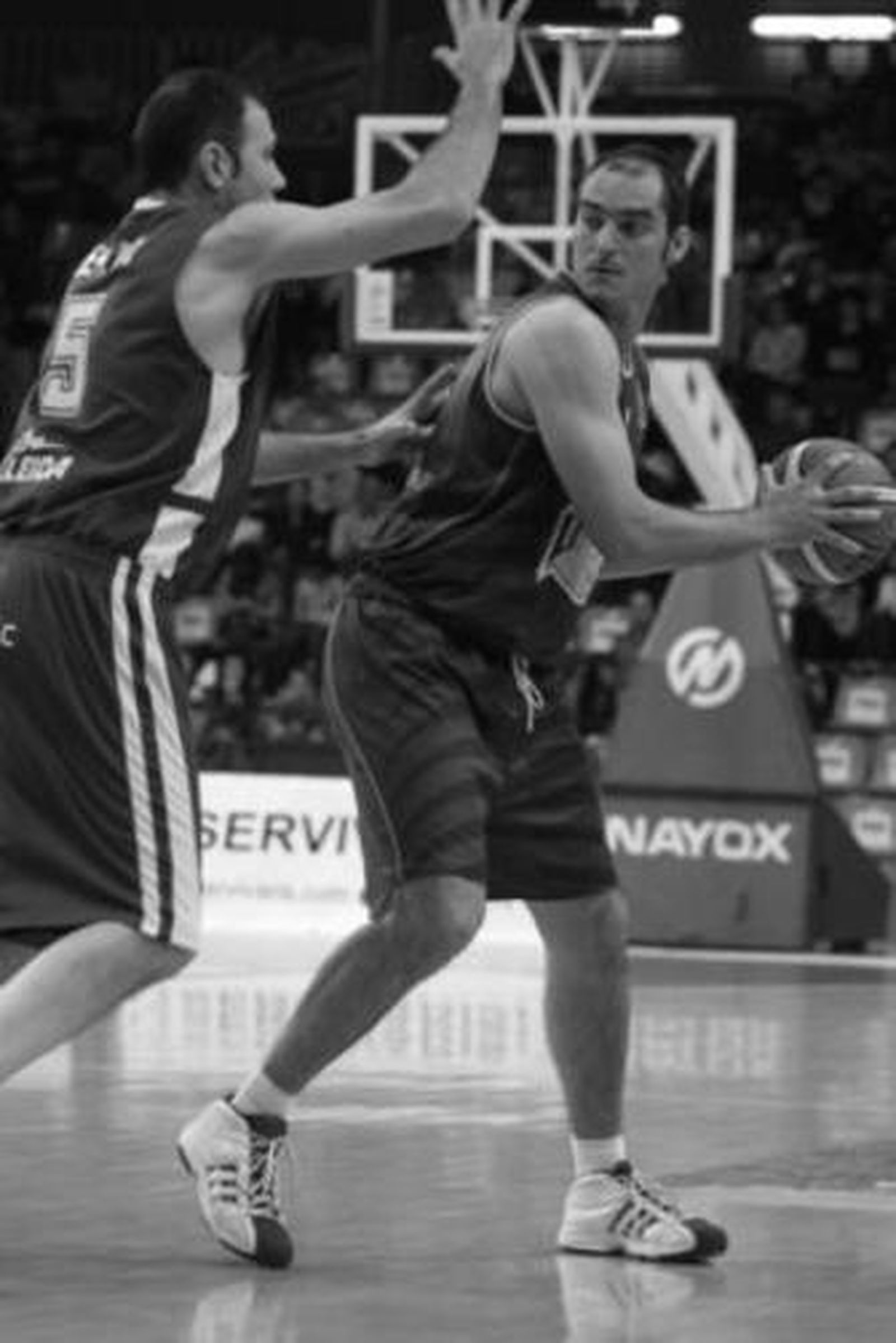 Álex Alba, defendido por Berni Álvarez la pasada campaña.