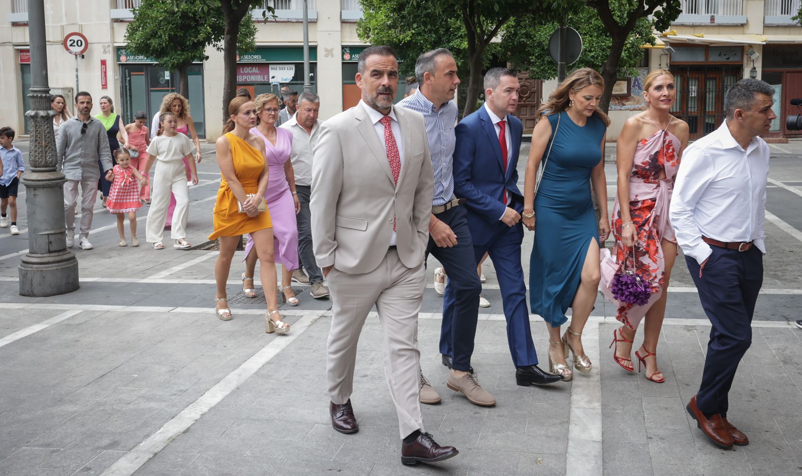 Imágenes de los asistentes a la comunión de la nieta del empresario José Luis López en Jerez