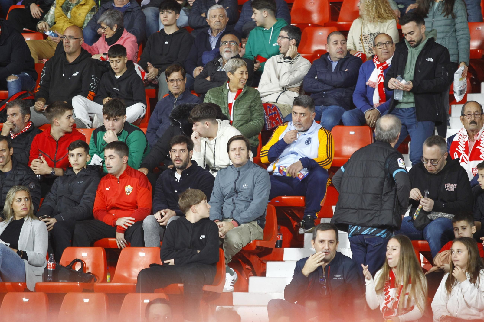 Búscate en las fotos del U.D. Almería-Córdoba C.F.