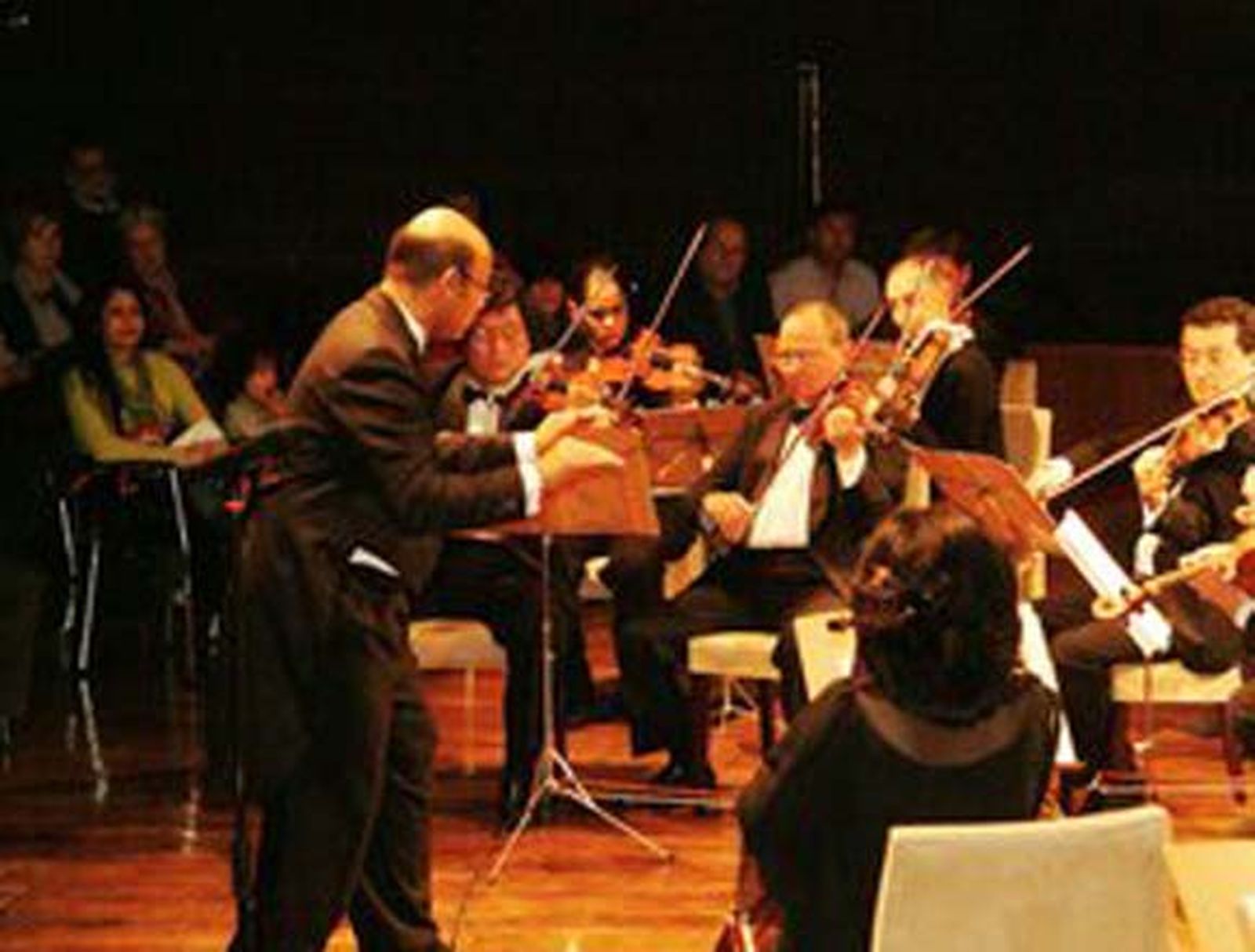 Una orquesta sinfónica convoca a músicos inmigrantes trabajadores en España