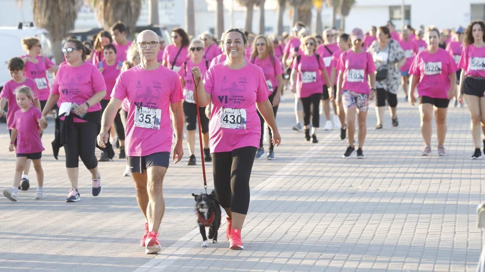 Fotos de la VI Carrera por la Mujer a beneficio de Apron