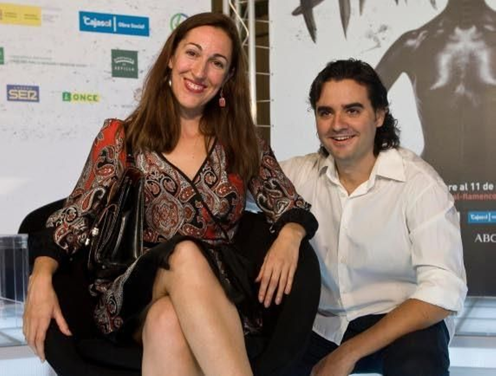 Reyes León dedica a los niños la obra ‘El duende y los recortables’