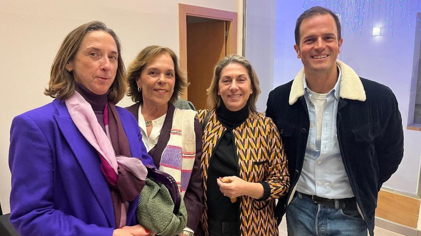 Graciela Cologan, Montse Guardiola, Marta Zubiria e Igor Ramírez García-Peralta, durante la firma de ejemplares.