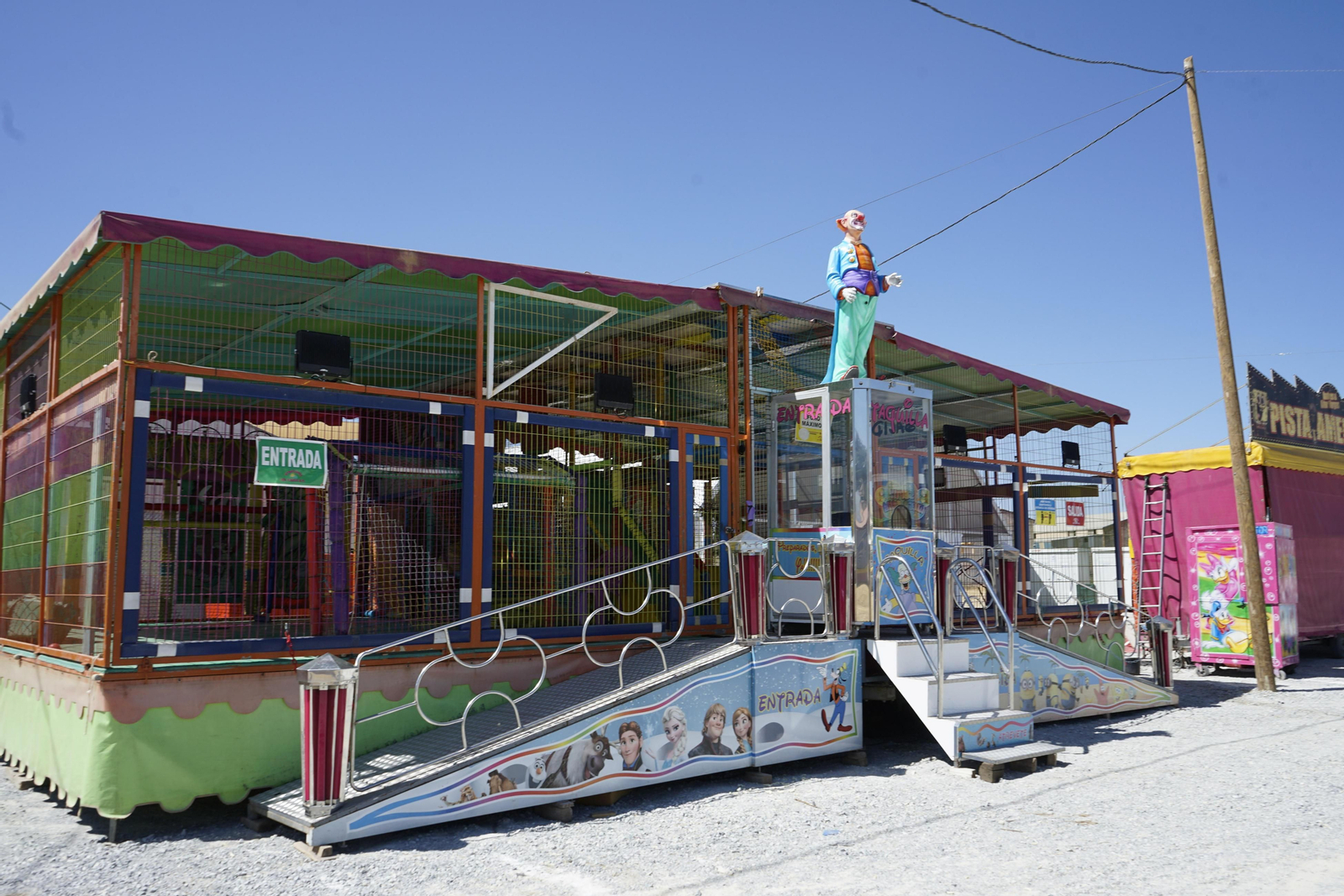 Vegas del Genil pone el aperitivo del Corpus con una feria por todo lo alto:  noche del pescaíto, conciertos gratis y un actor de cine