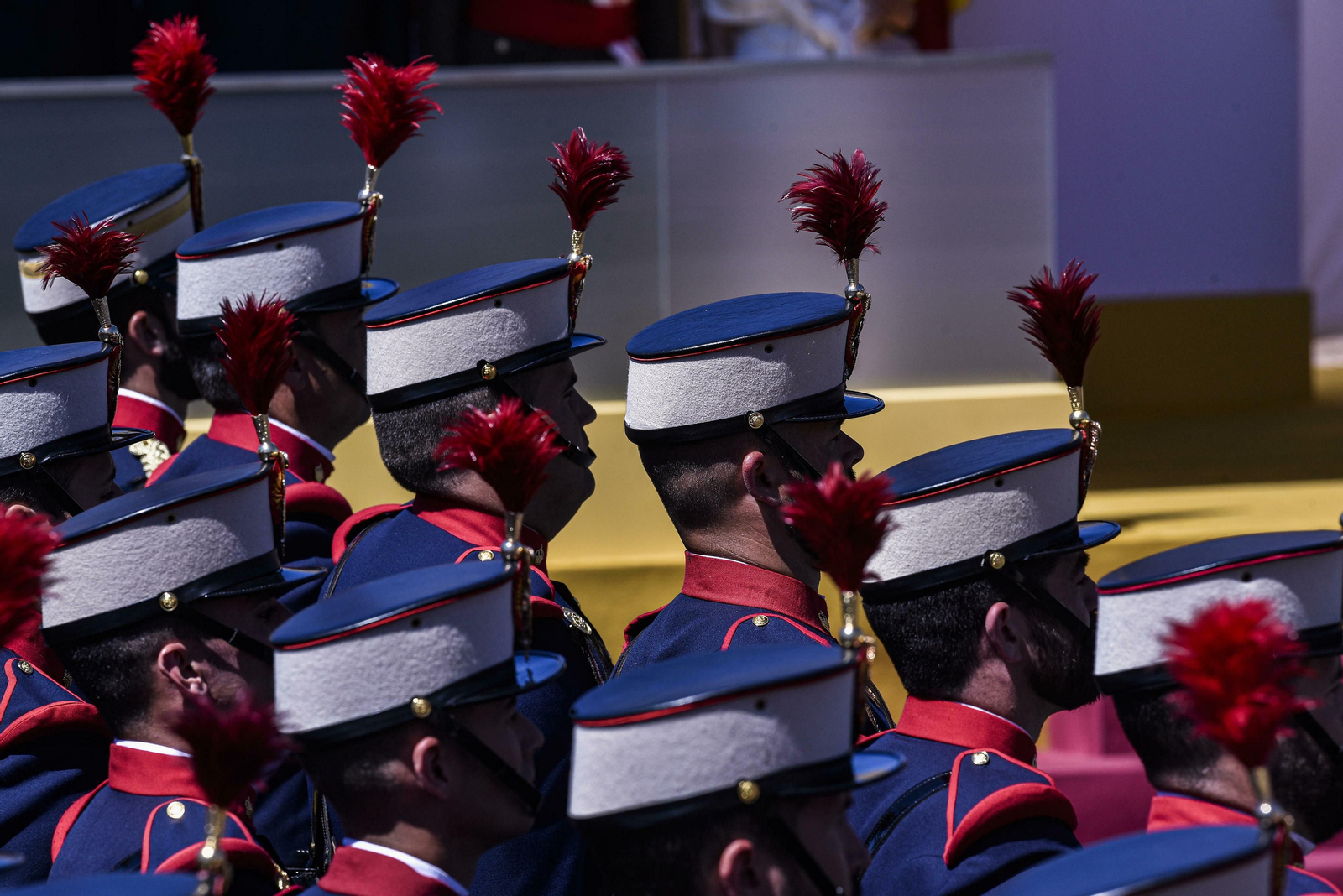 Las imágenes del desfile del Día de las Fuerzas Armadas en Sevilla