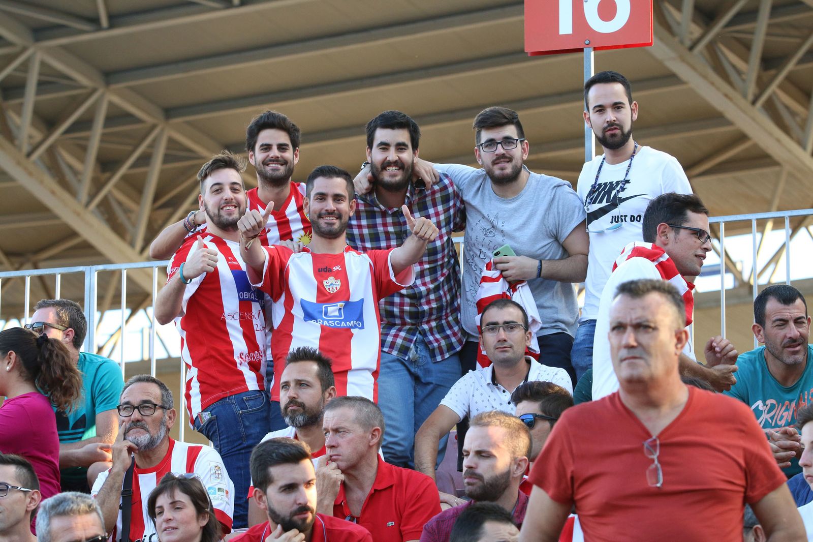 Las imágenes del Almería-Huesca