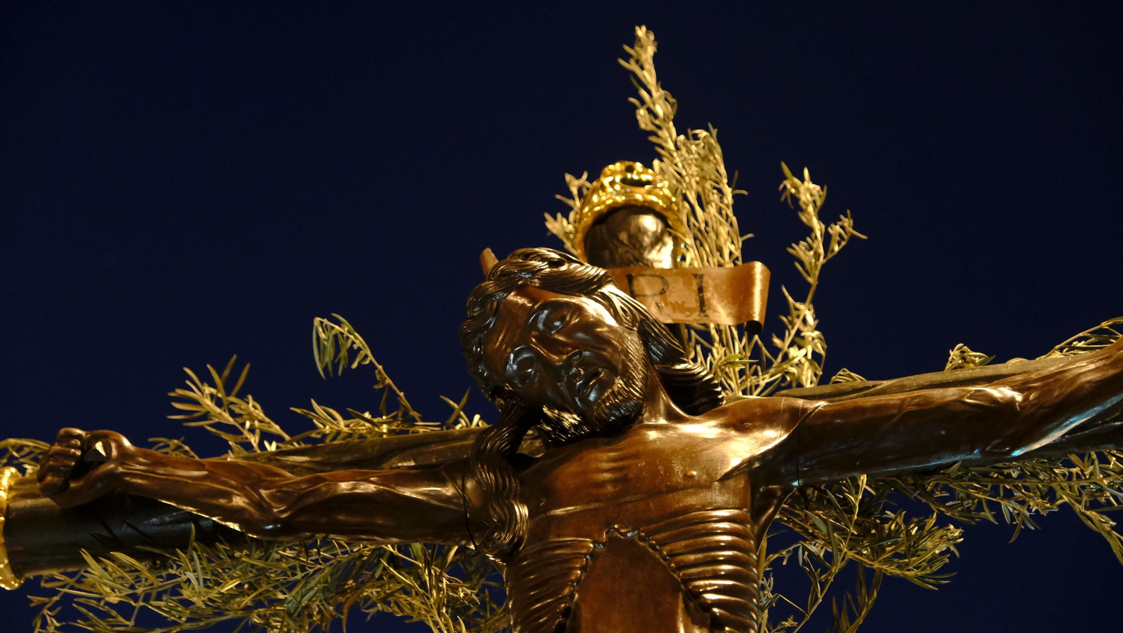 Las imágenes del Vía Crucis del Cristo de la Escucha