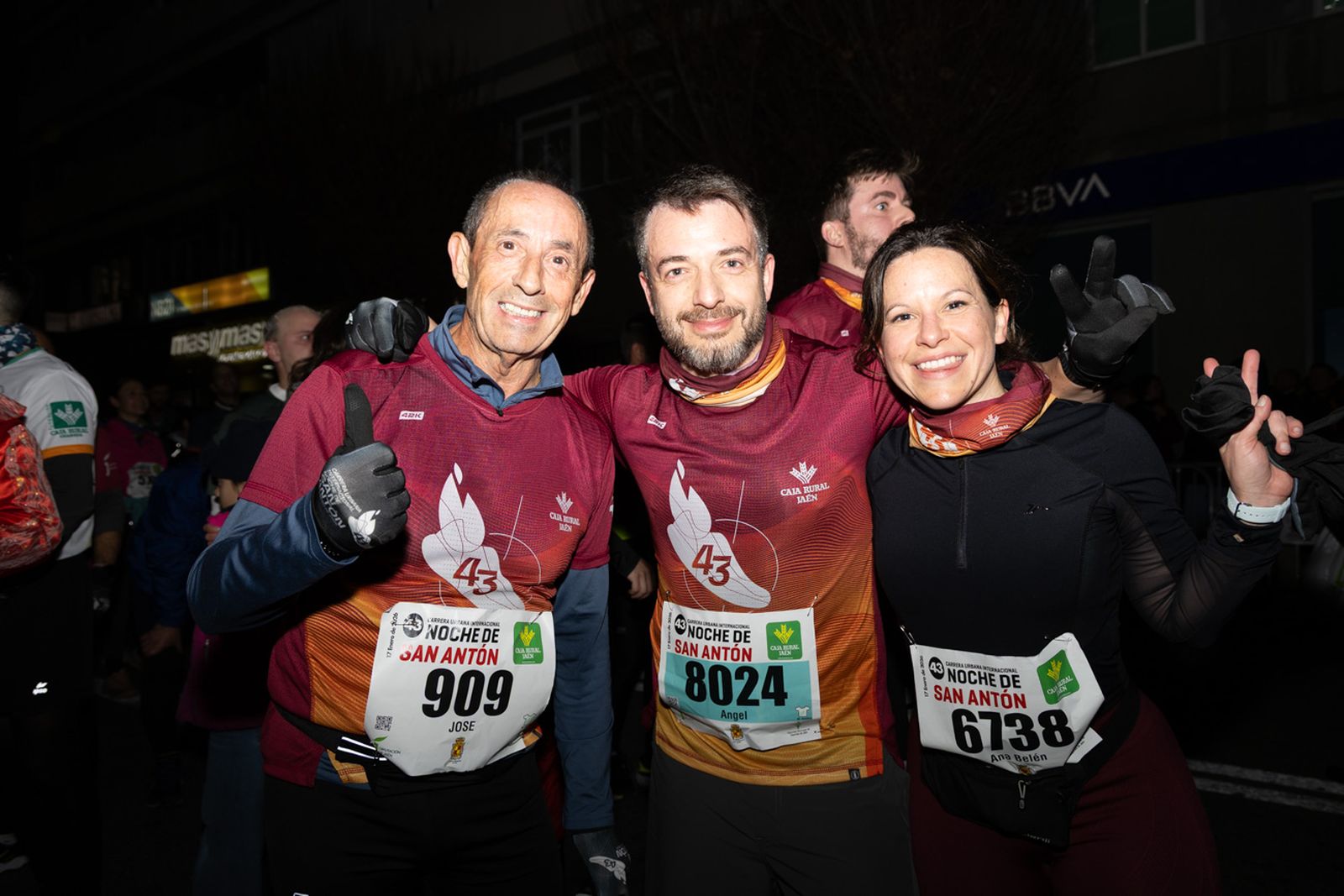 En imágenes: búscate en tu llegada a meta de la Carrera de San Antón 2026 (IV)