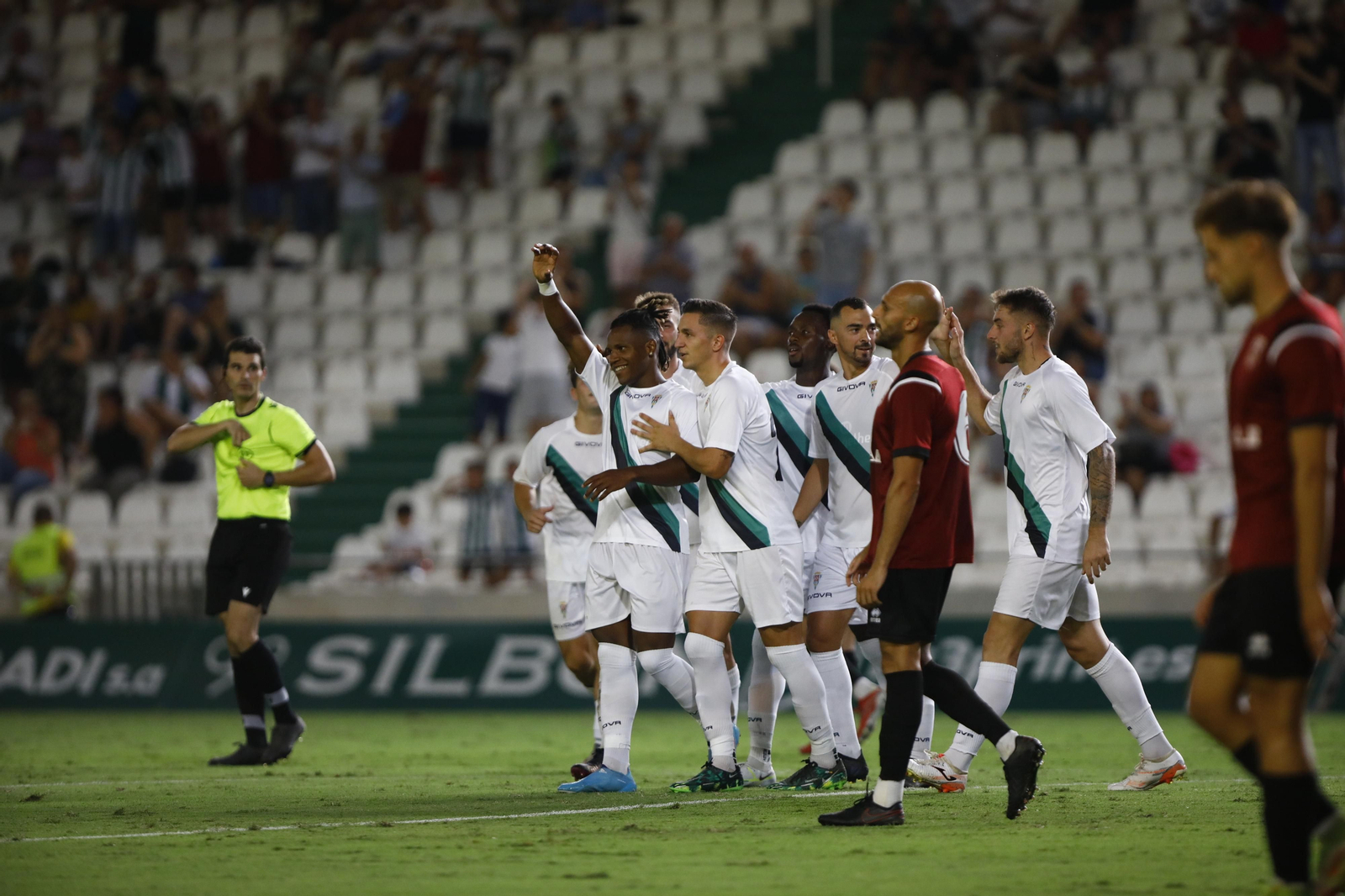 Las imágenes de la victoria del Córdoba CF ante el Mérida