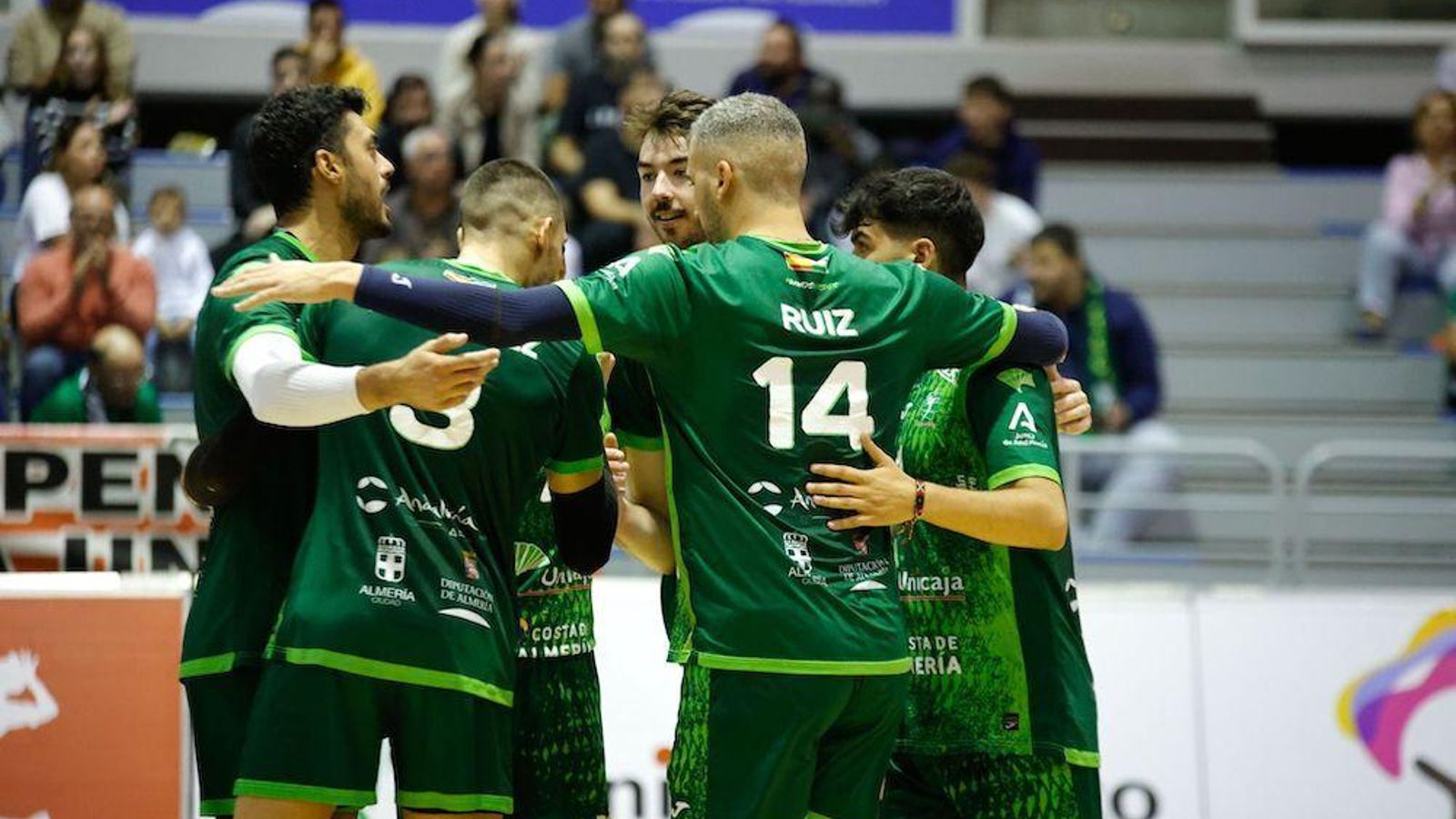 El plantel ahorrador celebrando un punto en el Moisés Ruiz