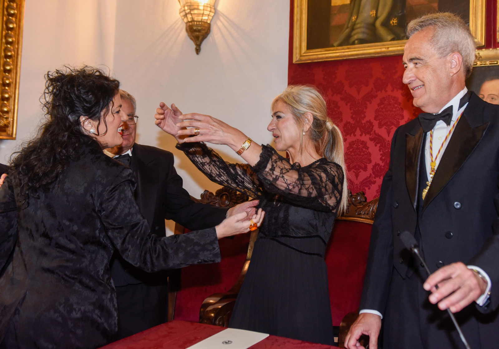 Ingreso como académica de Eva Díaz Pérez