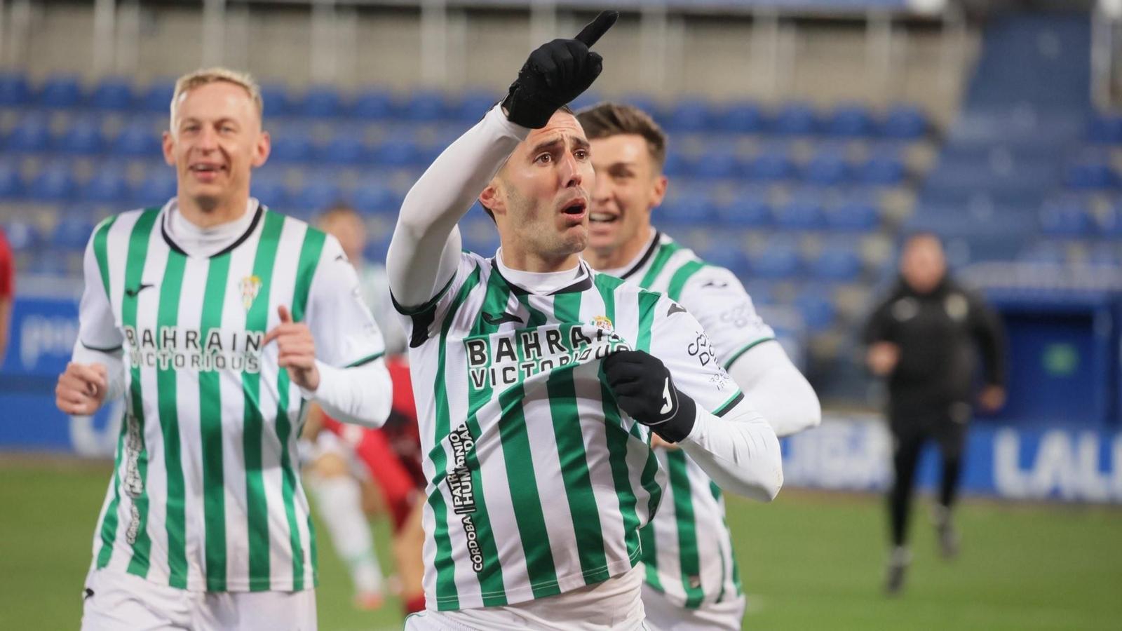 Sergi Guardiola celebra el gol que le dio la victoria al Córdoba CF ante el Mirandés.