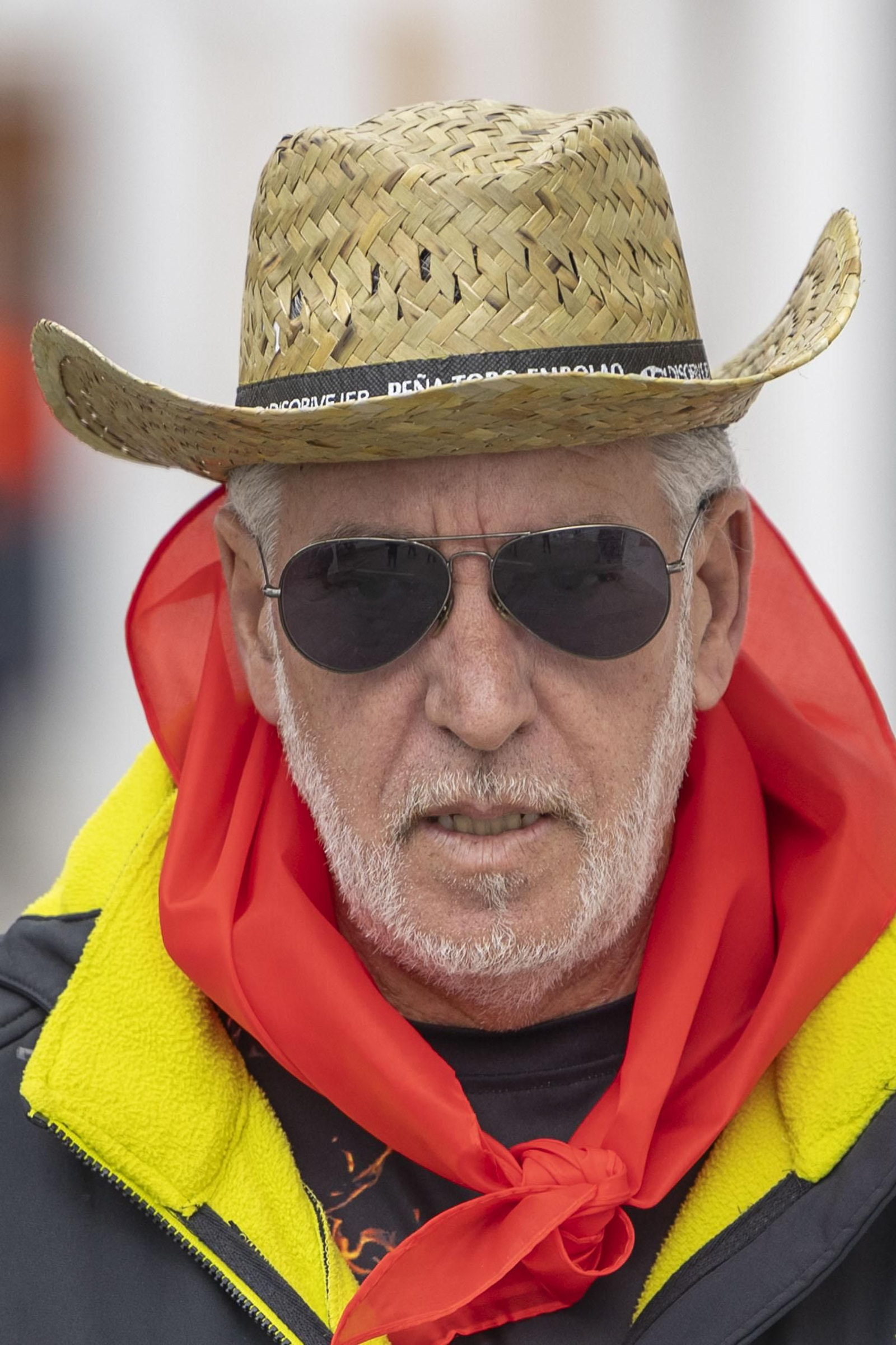 Las imágenes del Toro Embolao de Vejer 2025