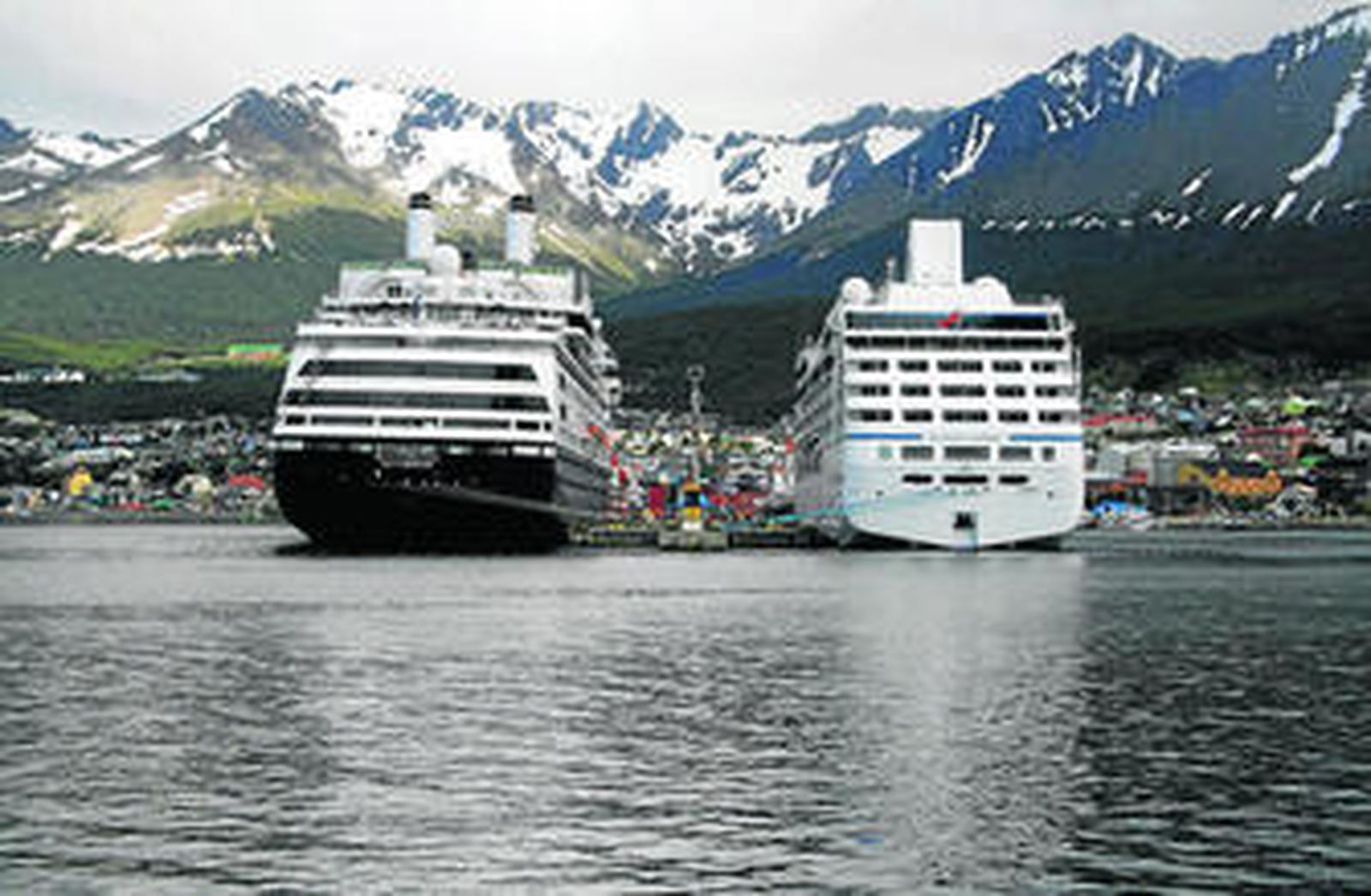 Una imagen del puerto de Ushuaia, la ciudad más austral del mundo.