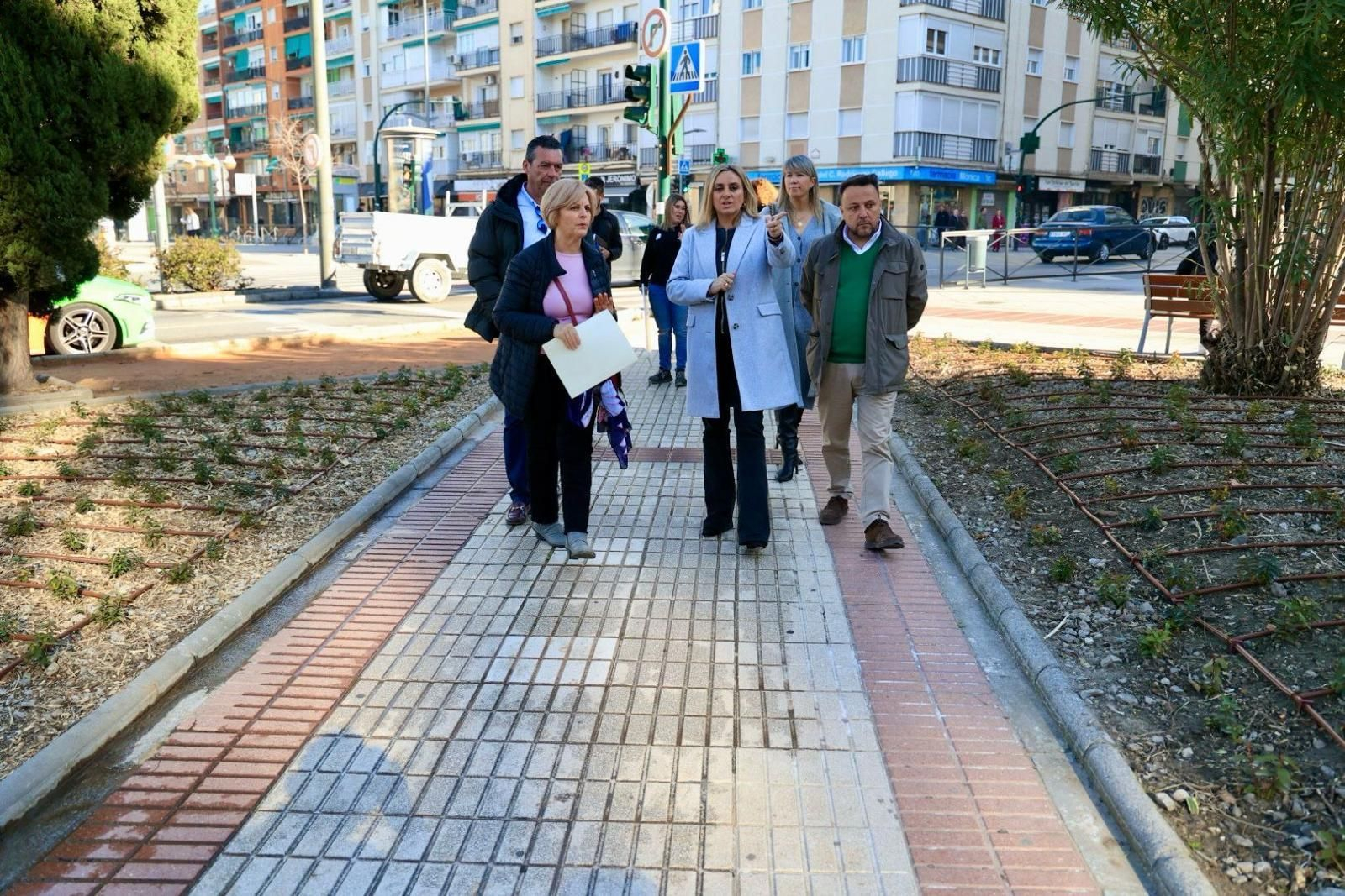 La alcaldesa ha visitado esta mañana la plaza.