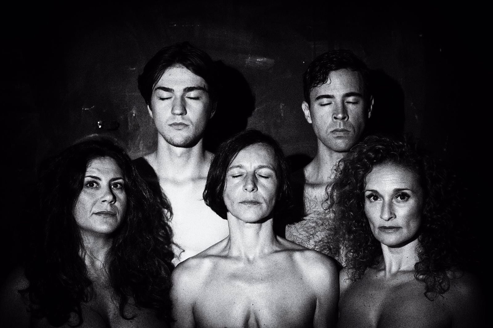 Factoría Echegaray abre temporada con 'Crossing over'.