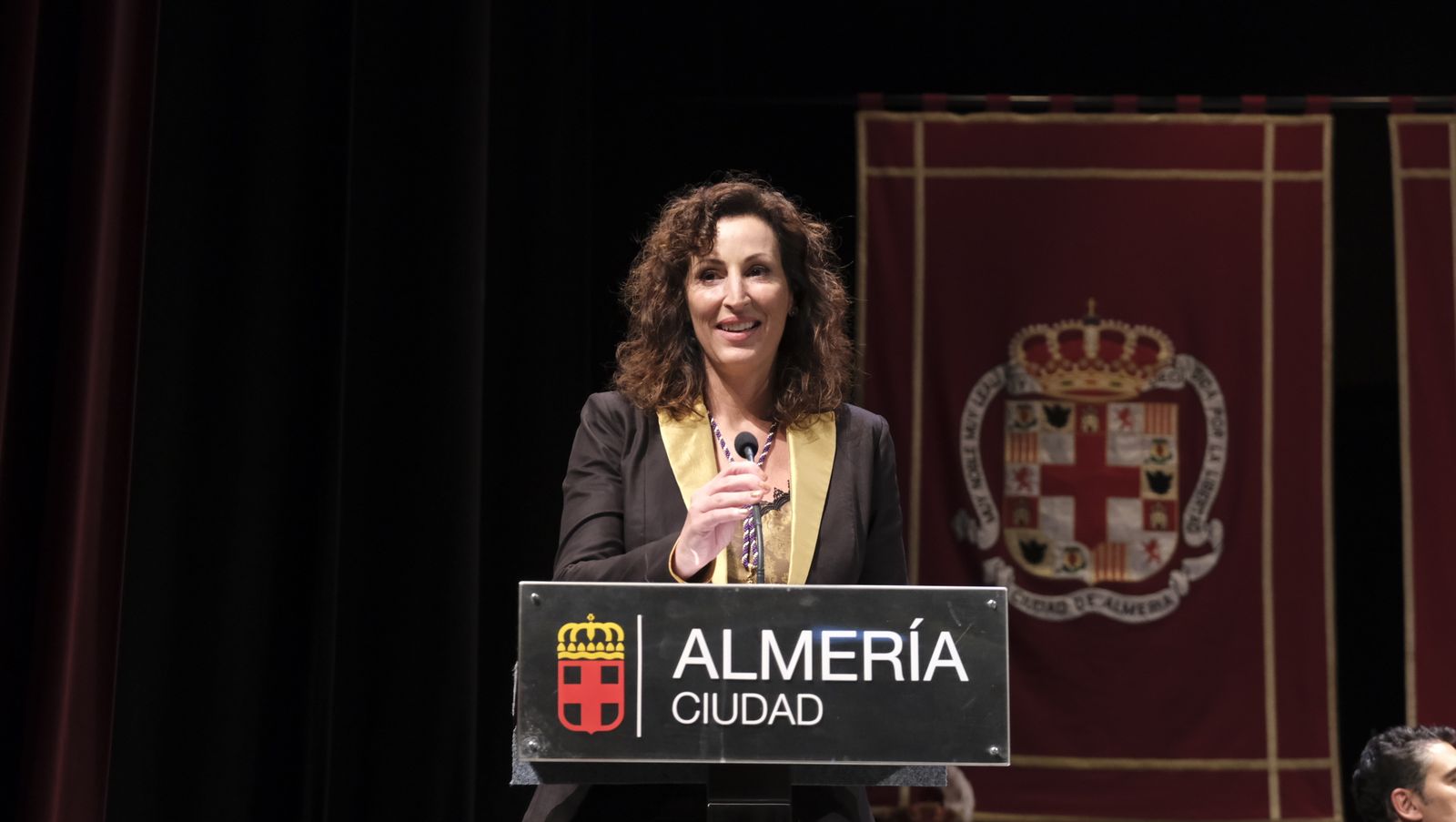 Imágenes de la investidura como Alcaldesa de Almería, de María del Mar Vázquez Agüero