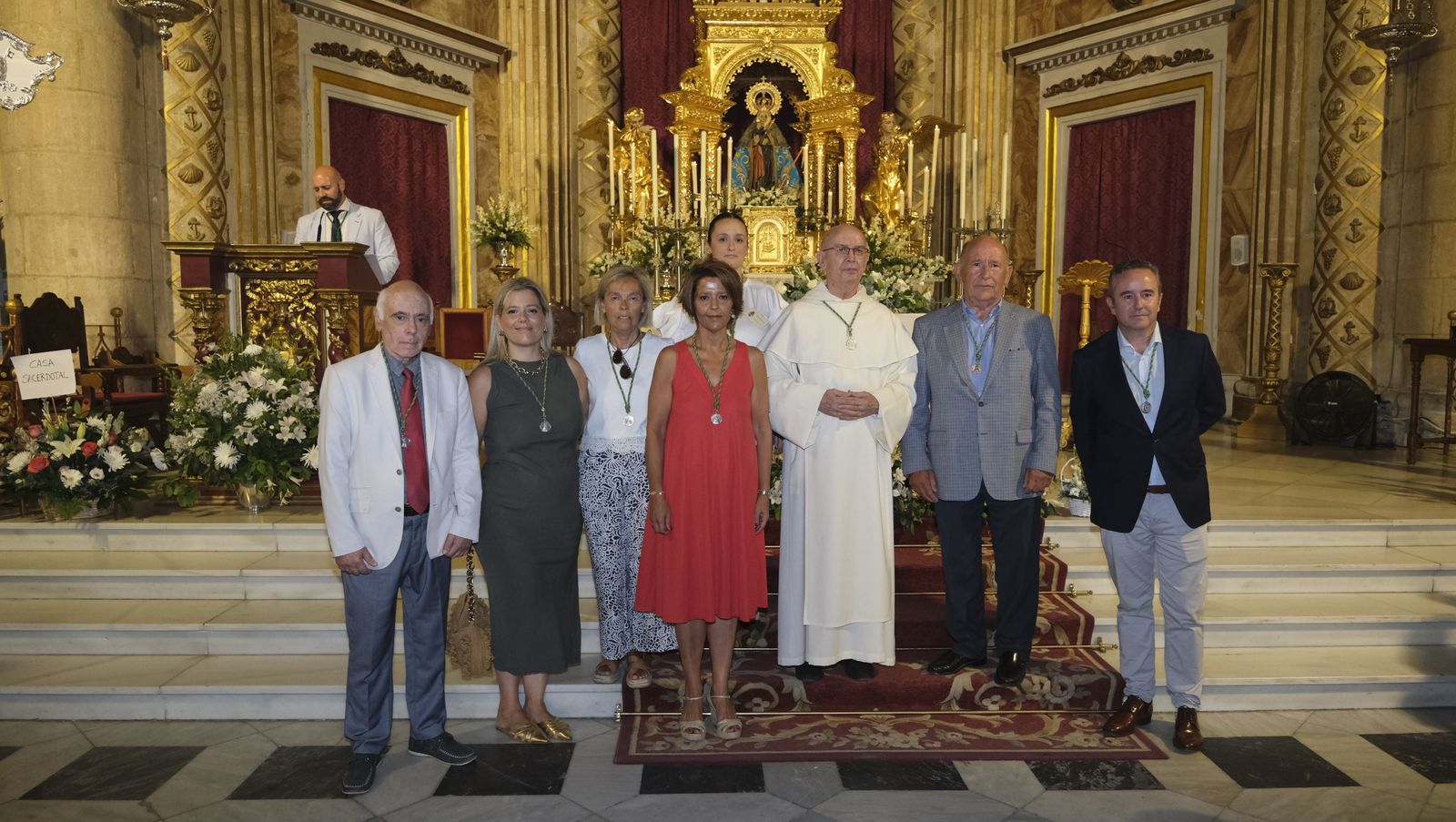 Imágenes de la ofrenda floral a la Virgen del Mar. Feria de Almería 2022