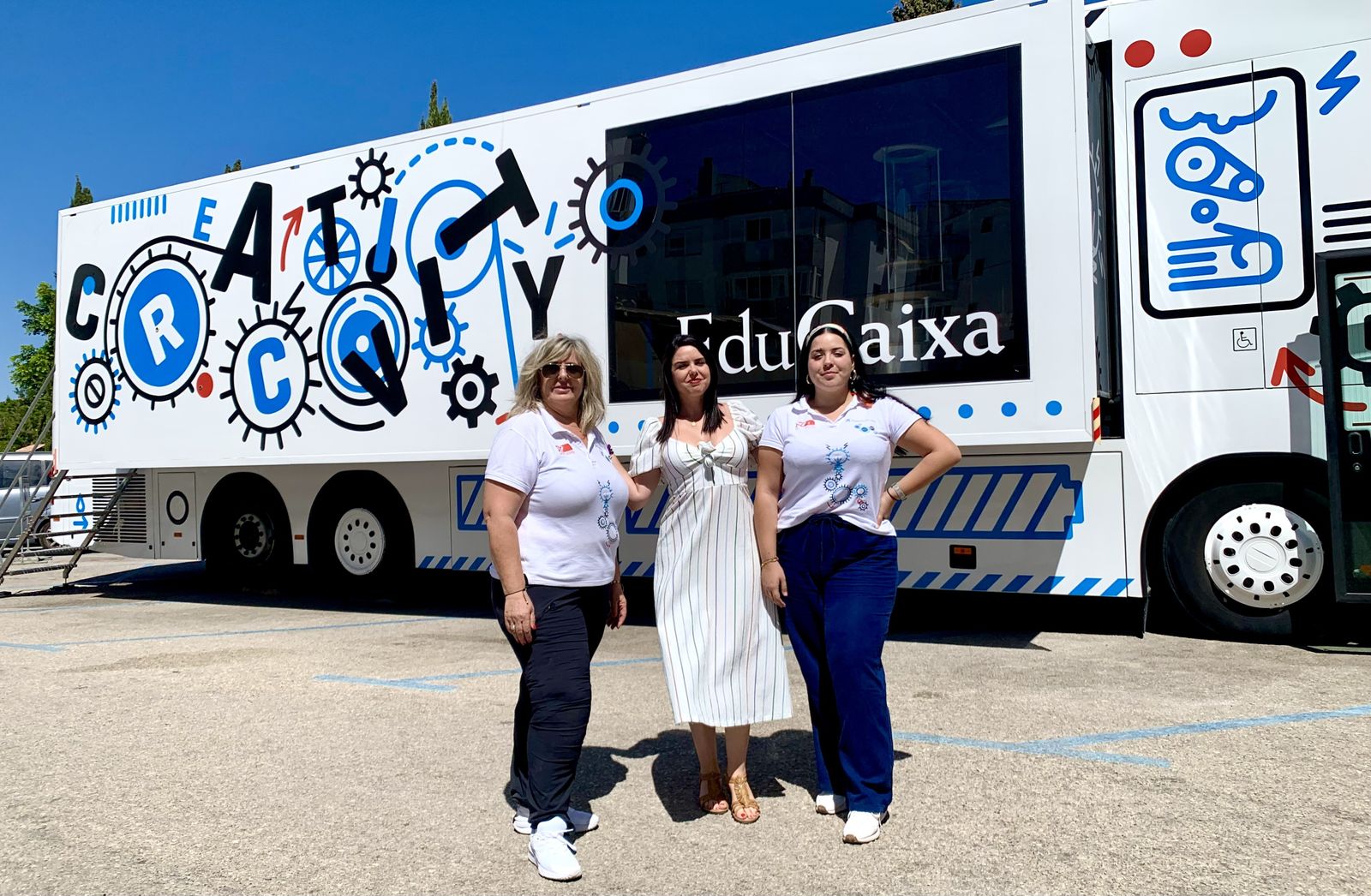 Presentación del autobús 'Creactivity' en Vélez-Málaga