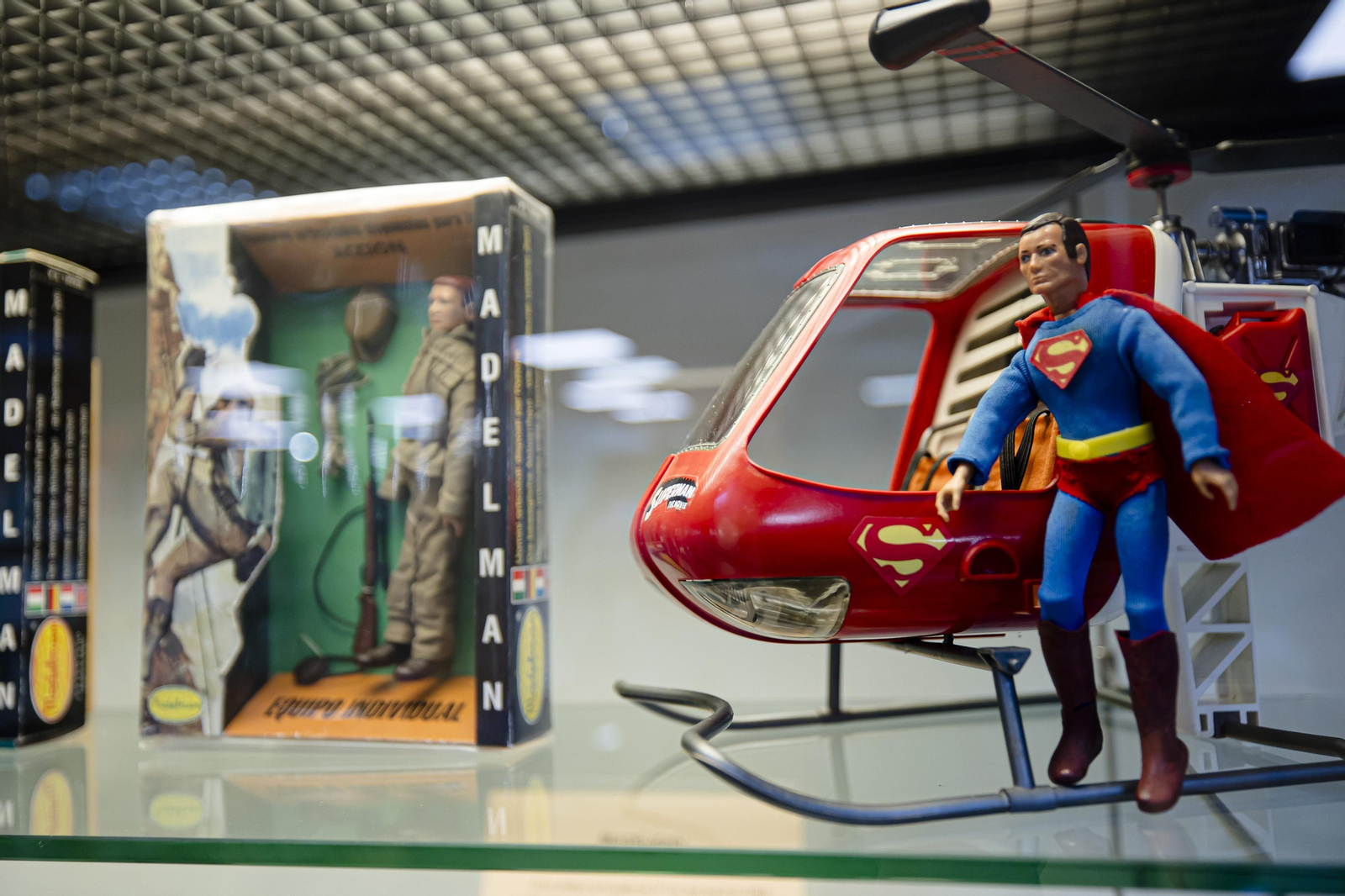 Imágenes de la exposición ‘Cuéntame cómo jugábamos’