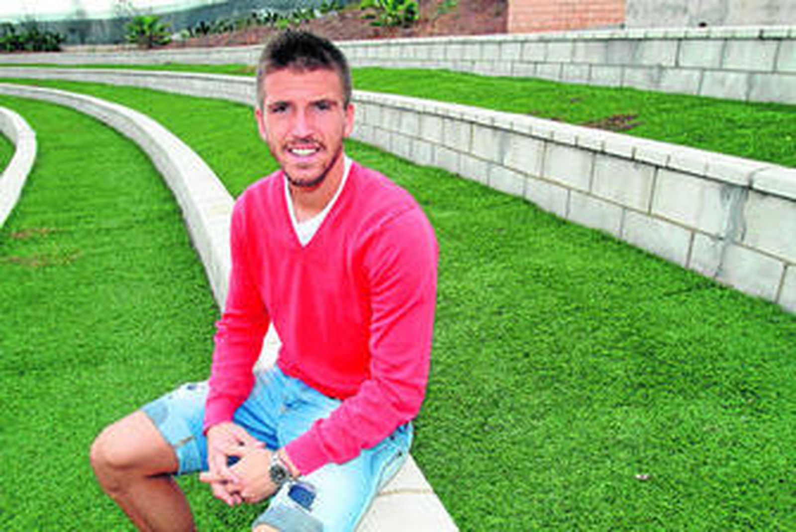 "Me han dicho alguna vez que me confunden con Toulalan en los partidos"