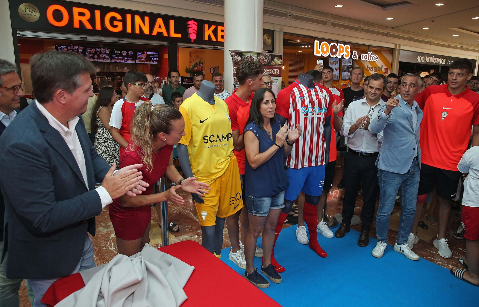 La presentación de las nueva equipaciones Nike del Algeciras CF, en imágenes