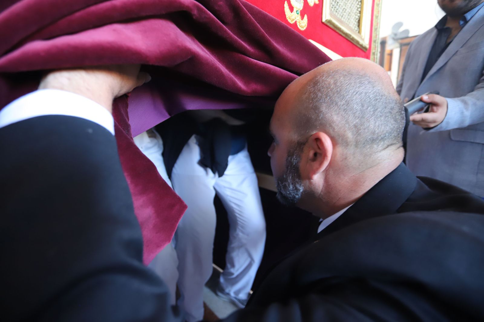 Imágenes de la procesión de la hermandad de la Lanzada de Huelva