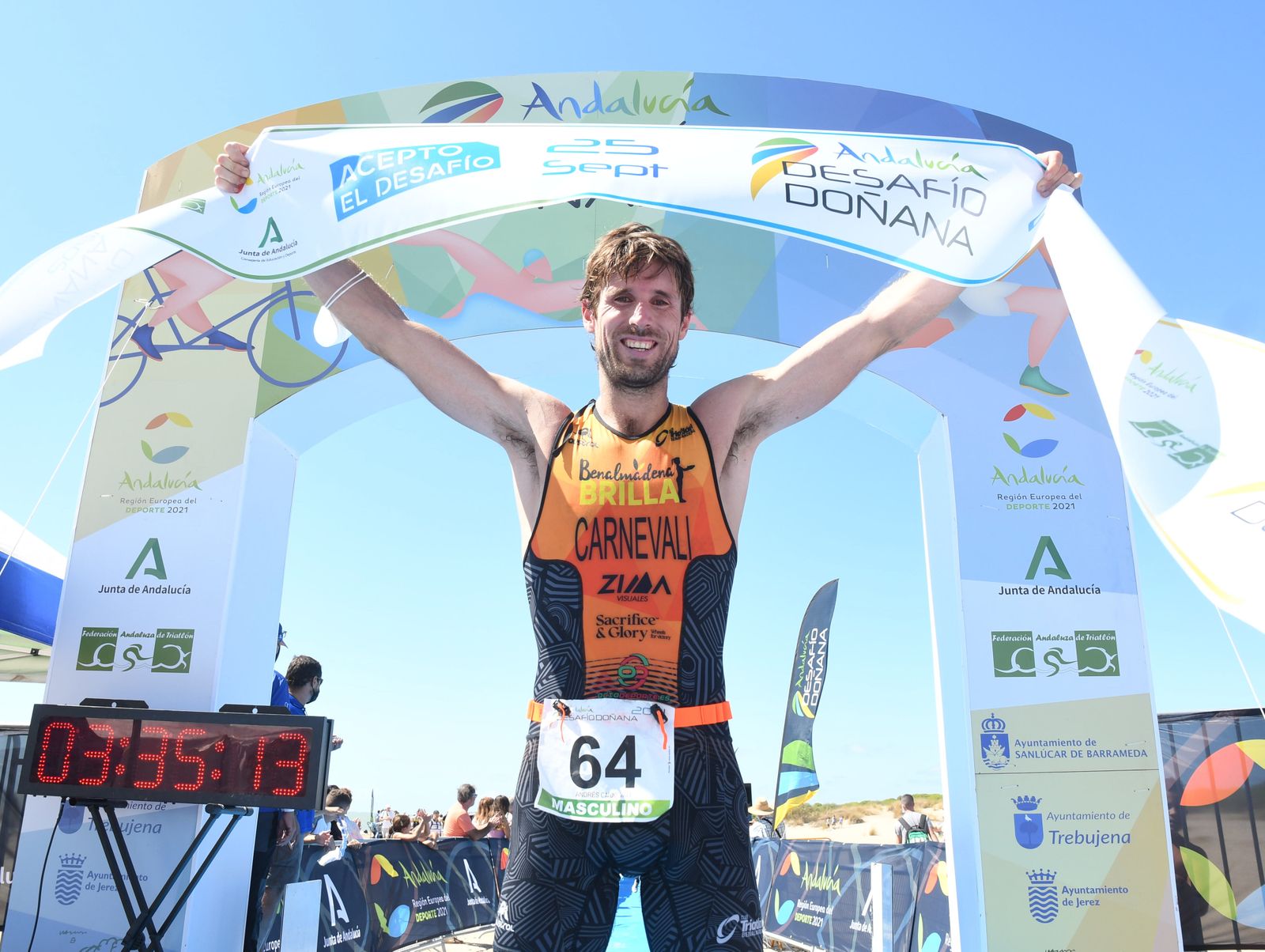 Andrés Carnevali, a la llegada.