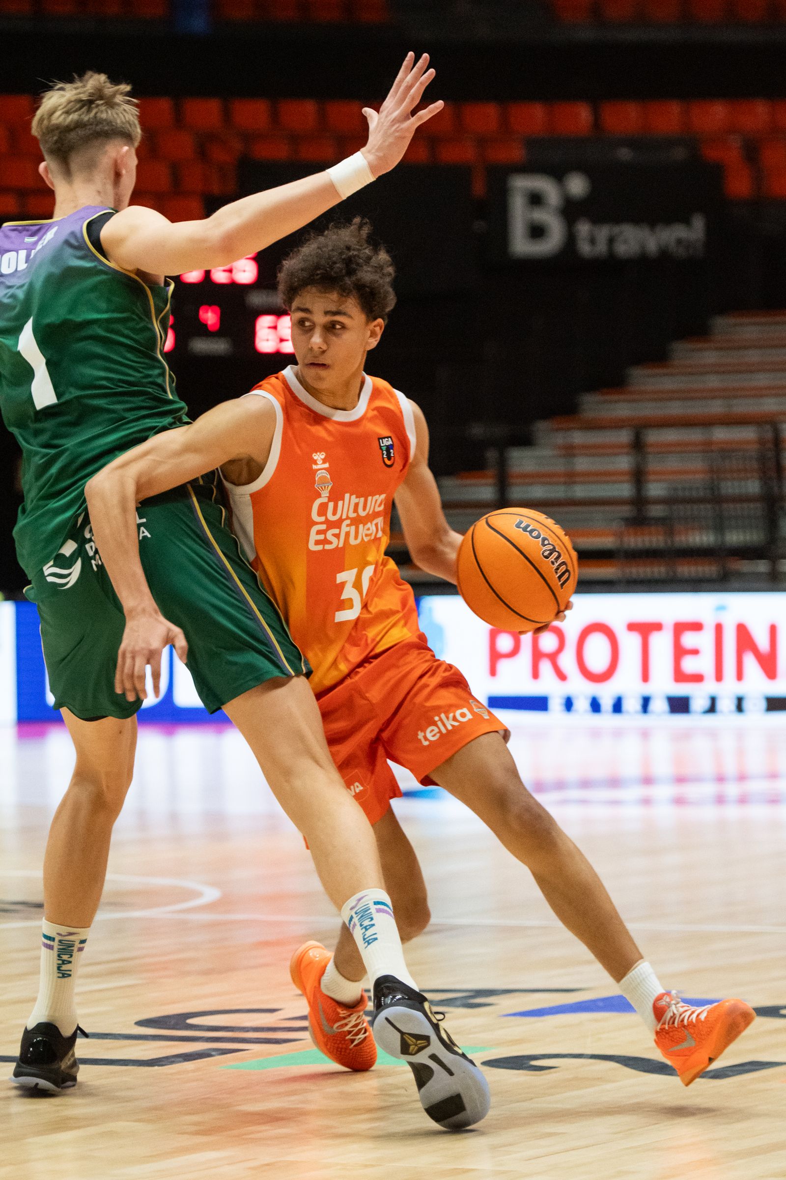 Valencia-Unicaja Alhaurín de la Torre U22, en fotos
