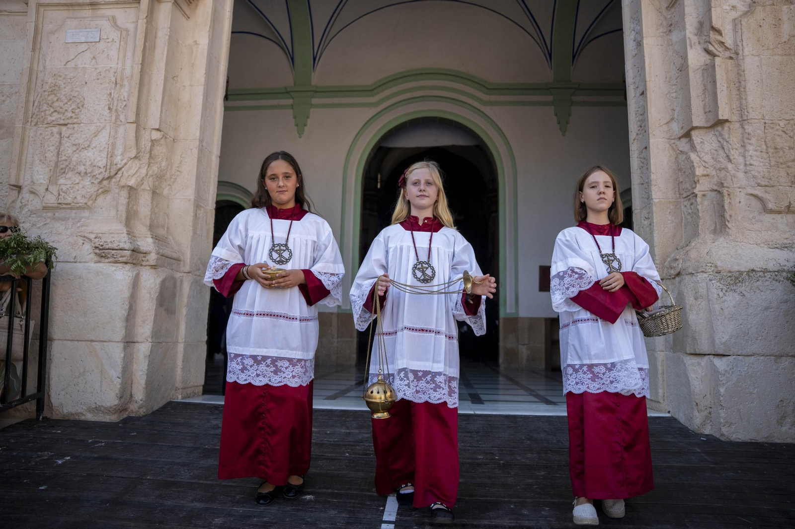 Eucaristía y procesión de Exaltación de la Cruz en la localidad de Vélez-Rubio