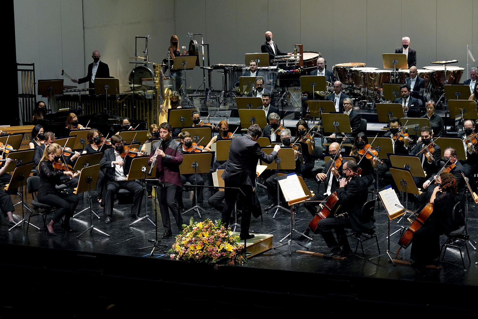 Pablo Barragán con la ROSS y la batuta de Óliver Díaz