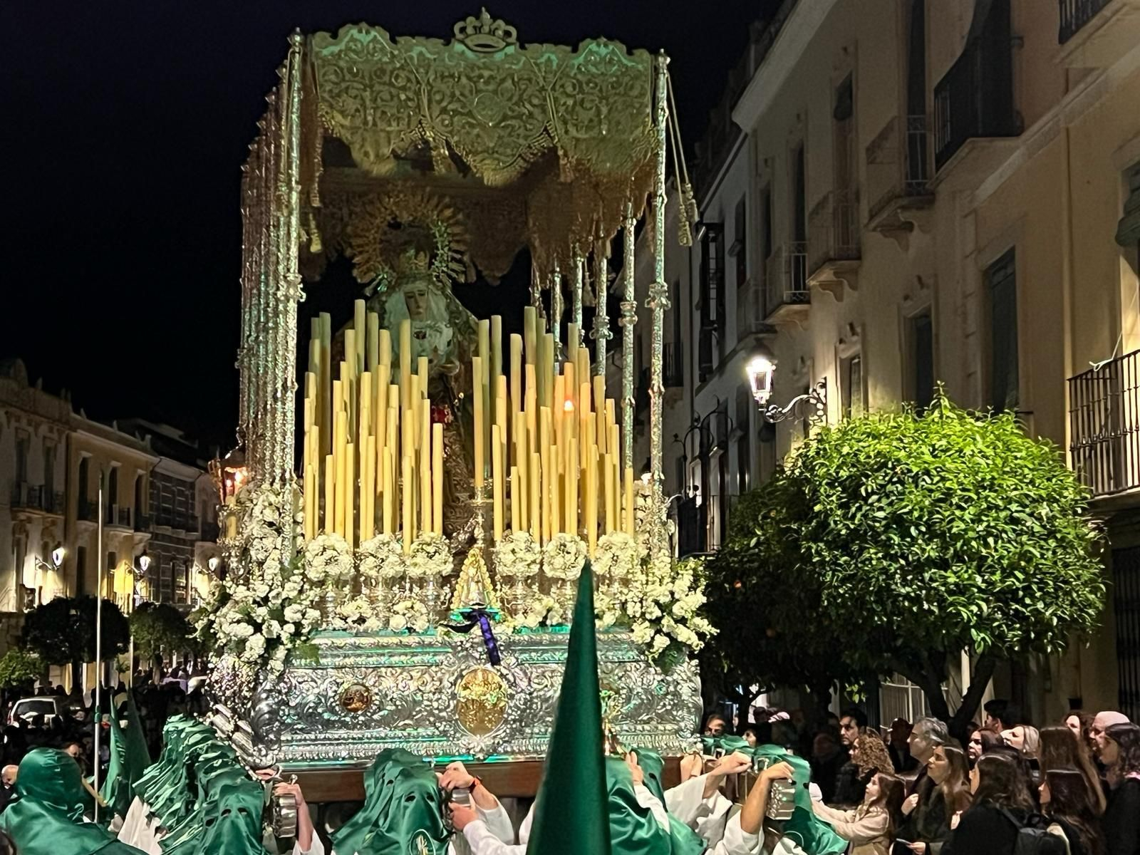 Jueves Santo en Priego de Córdoba: La procesión de Jesús en la Columna, en fotografías Jueves Santo en Priego de Córdoba: La procesión de Jesús en la Columna, en fotografías