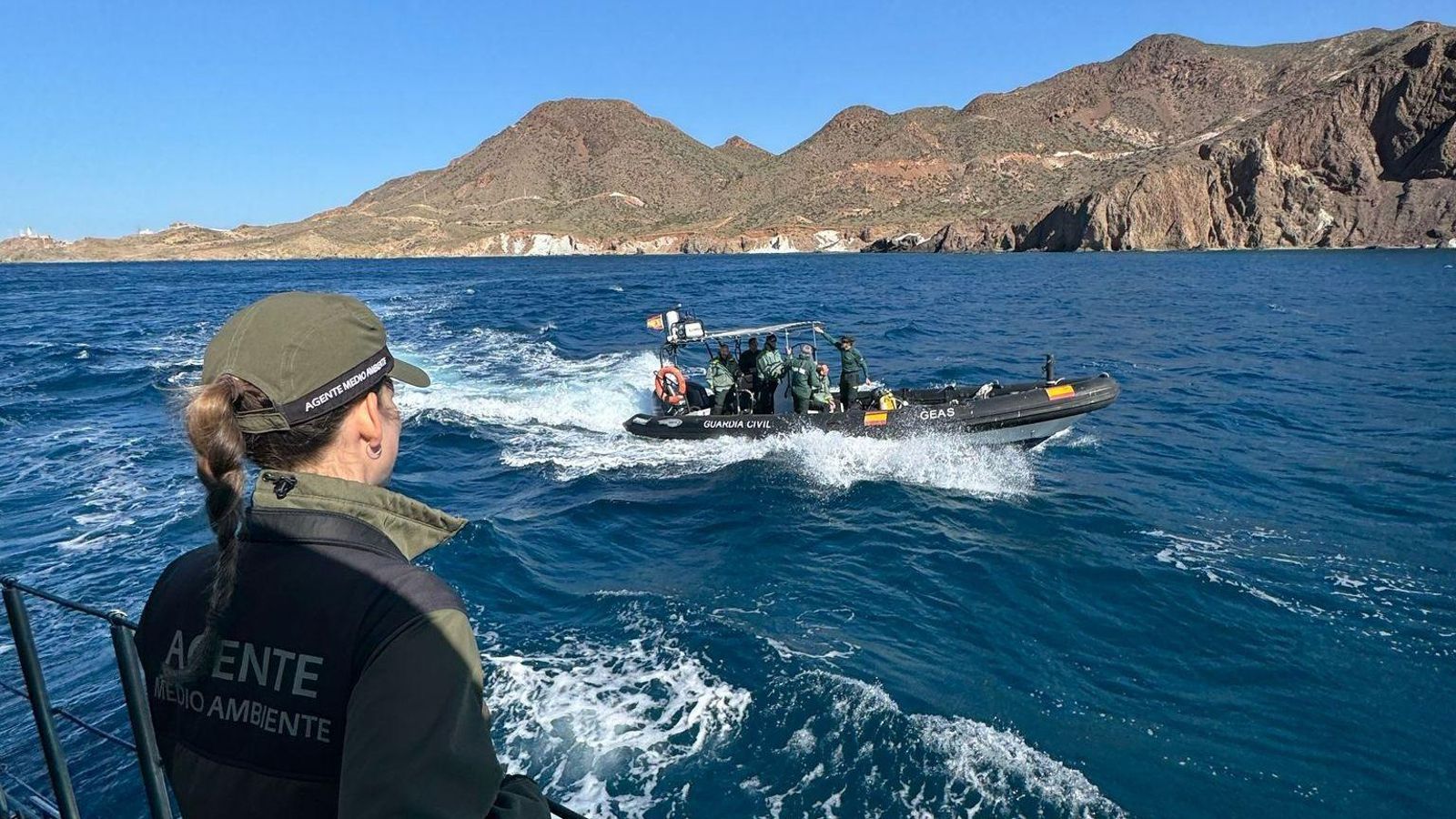 Vigilancia permanente desde las embarcaciones de Guardia Civil